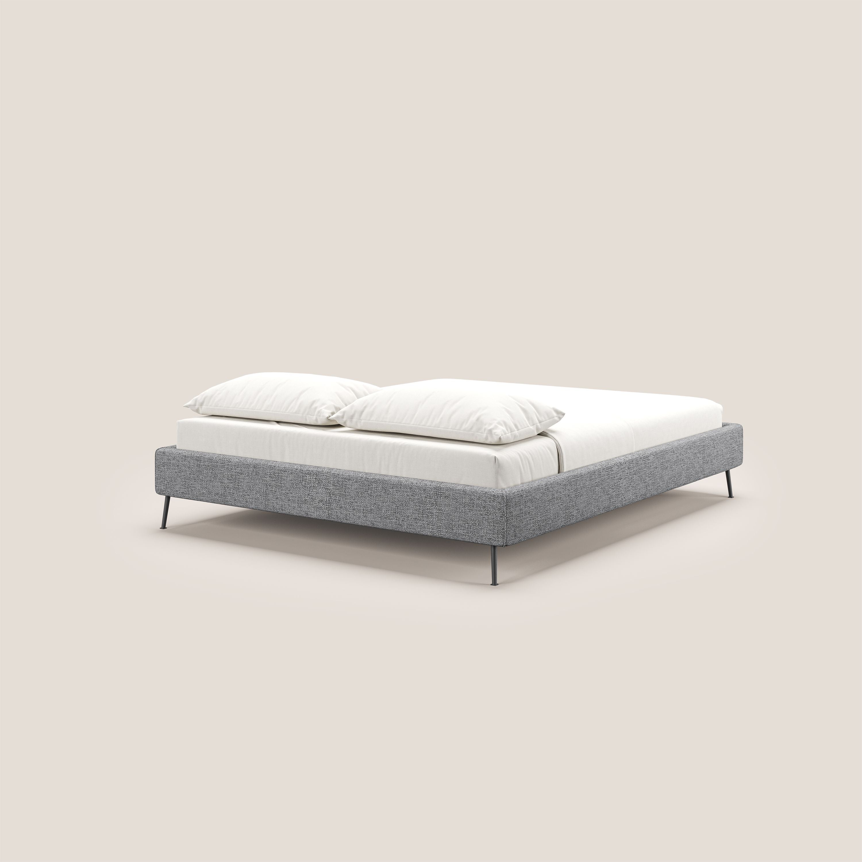 Steve sommier giroletto piedi alti in tessuto impermeabile T10 talpa - divani.store