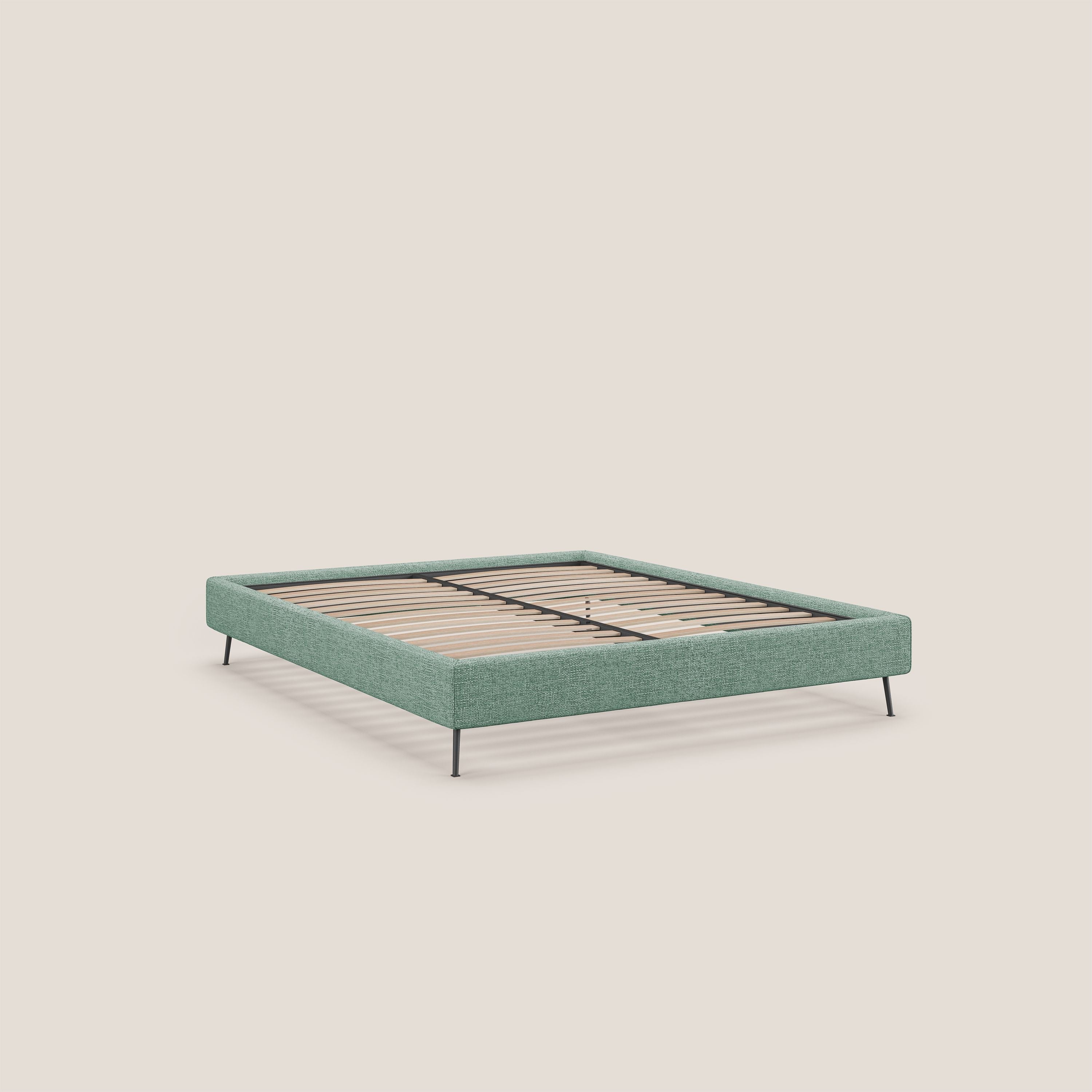 Steve sommier giroletto piedi alti in tessuto impermeabile T10 salvia - divani.store