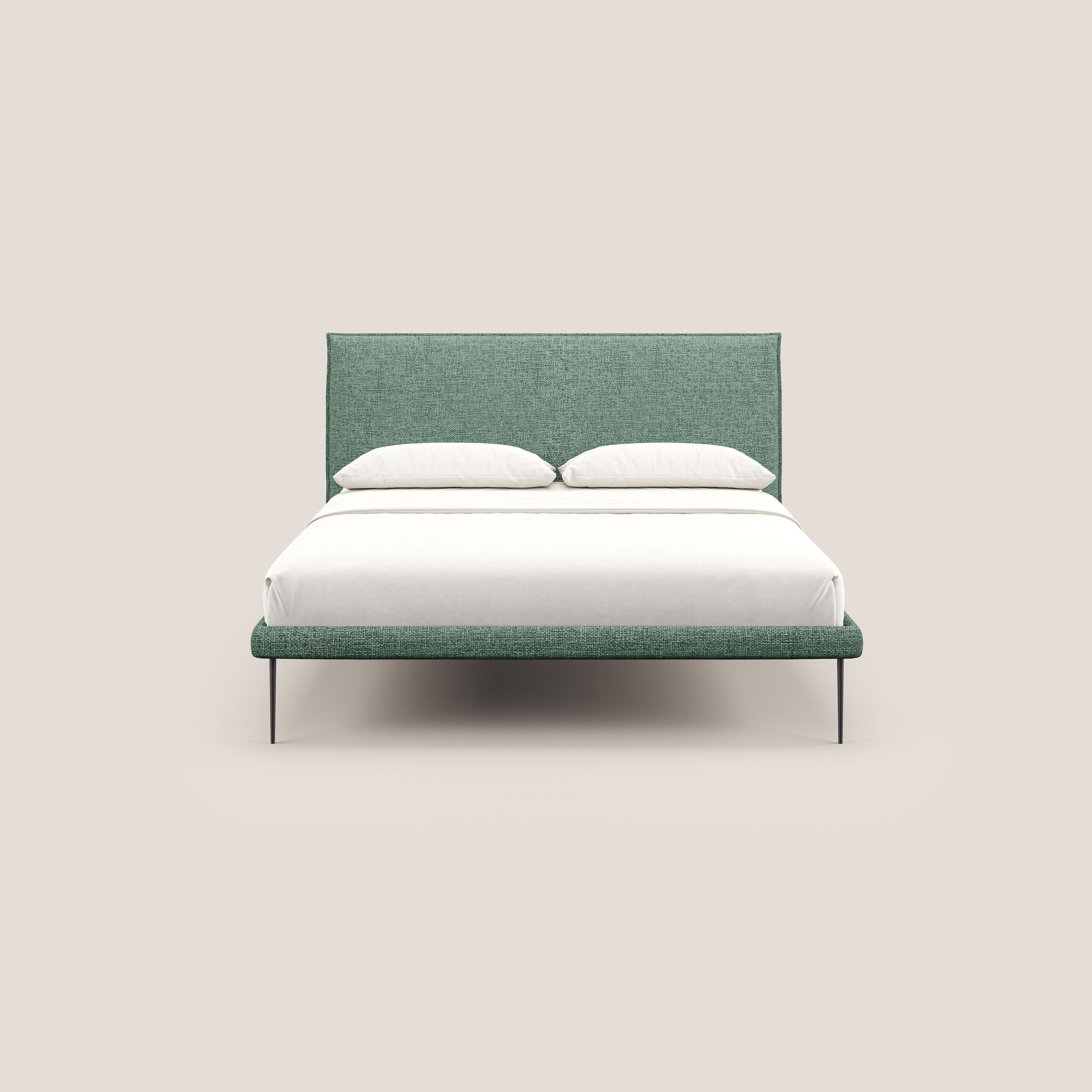 Theo letto imbottito moderno sfoderabile con piedi alti in metallo in tessuto impermeabile T10 salvia - divani.store