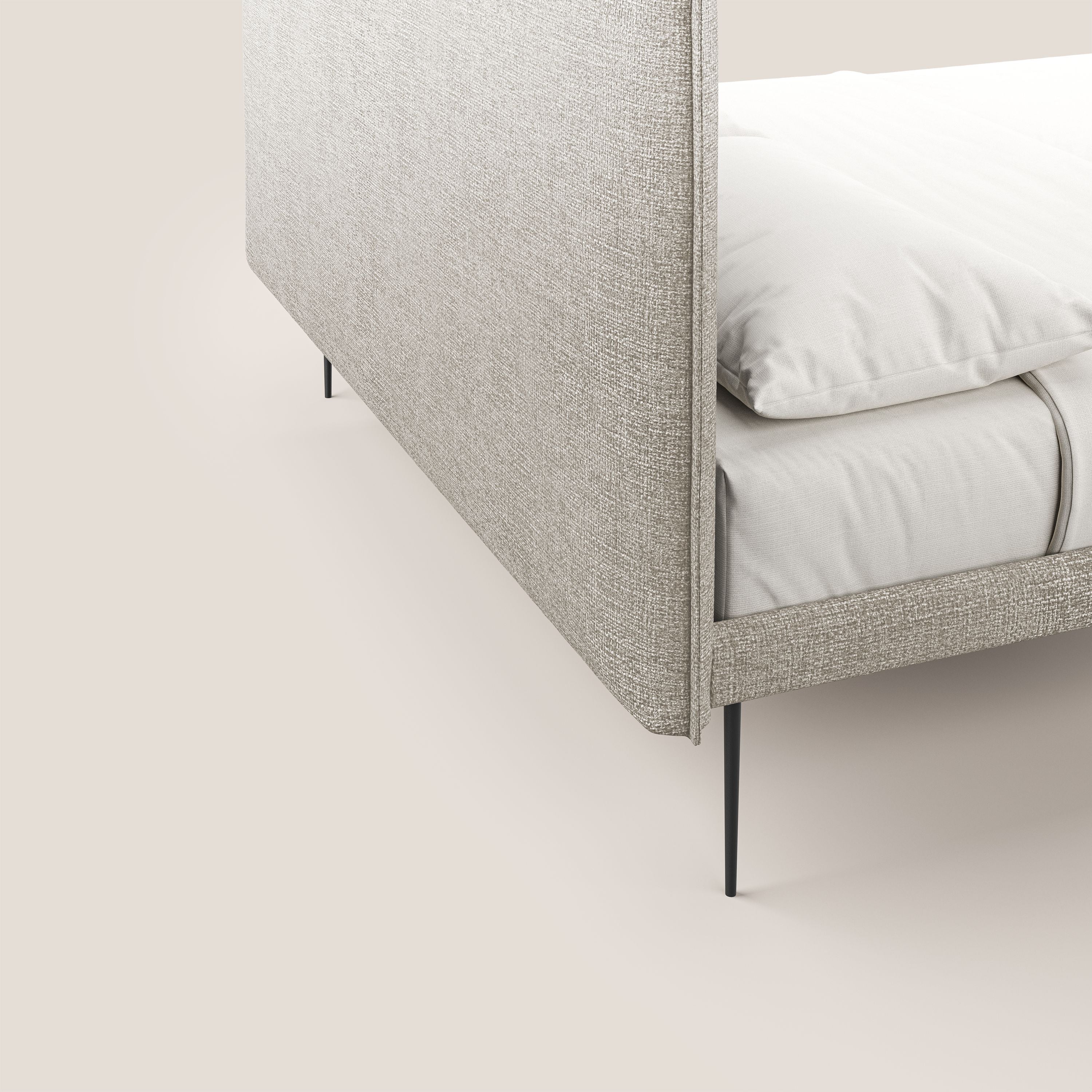 Theo letto imbottito moderno sfoderabile con piedi alti in metallo in tessuto impermeabile T10 panna - divani.store