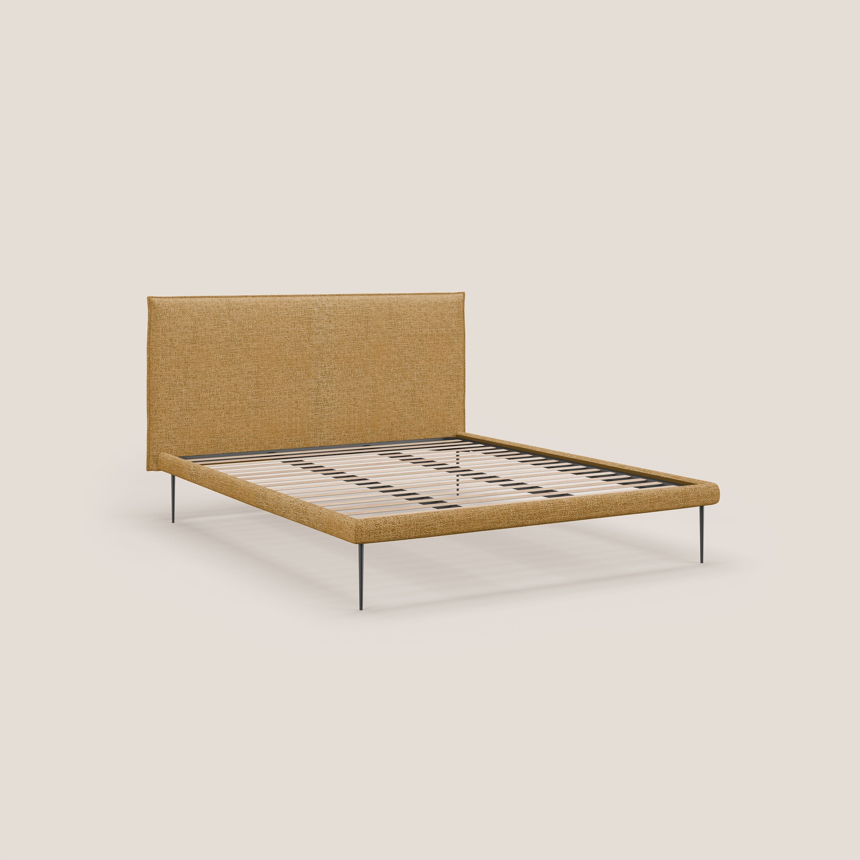 Theo letto imbottito moderno sfoderabile con piedi alti in metallo in tessuto impermeabile T10 giallo - divani.store