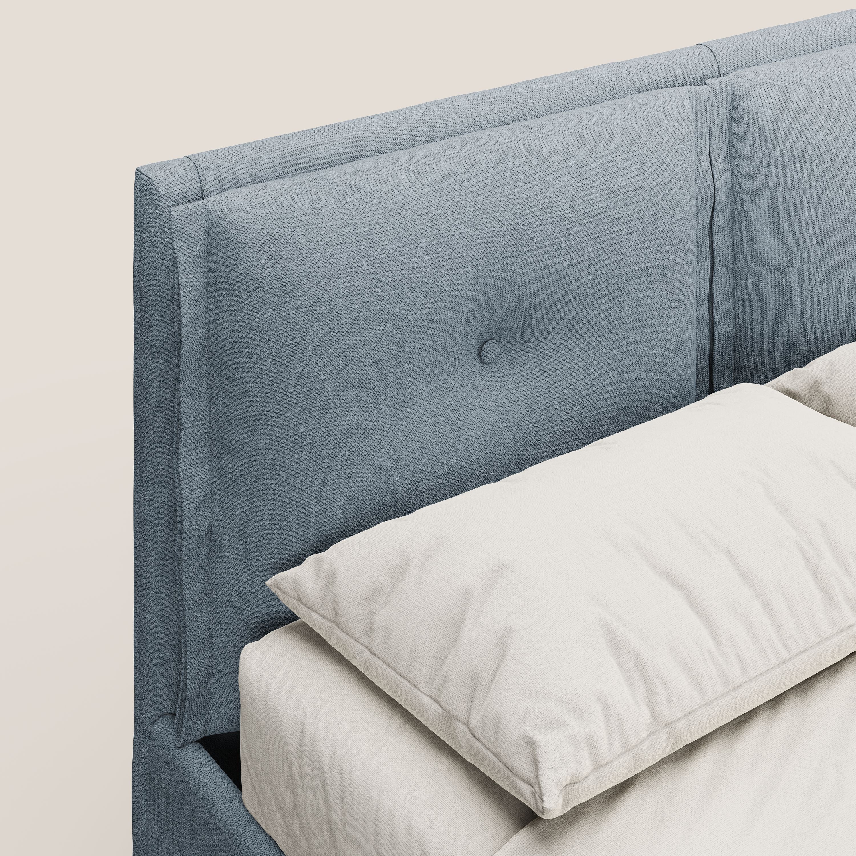 Travis letto contenitore con cuscini mobili trapuntati in tessuto impermeabile T02 carta da zucchero - divani.store