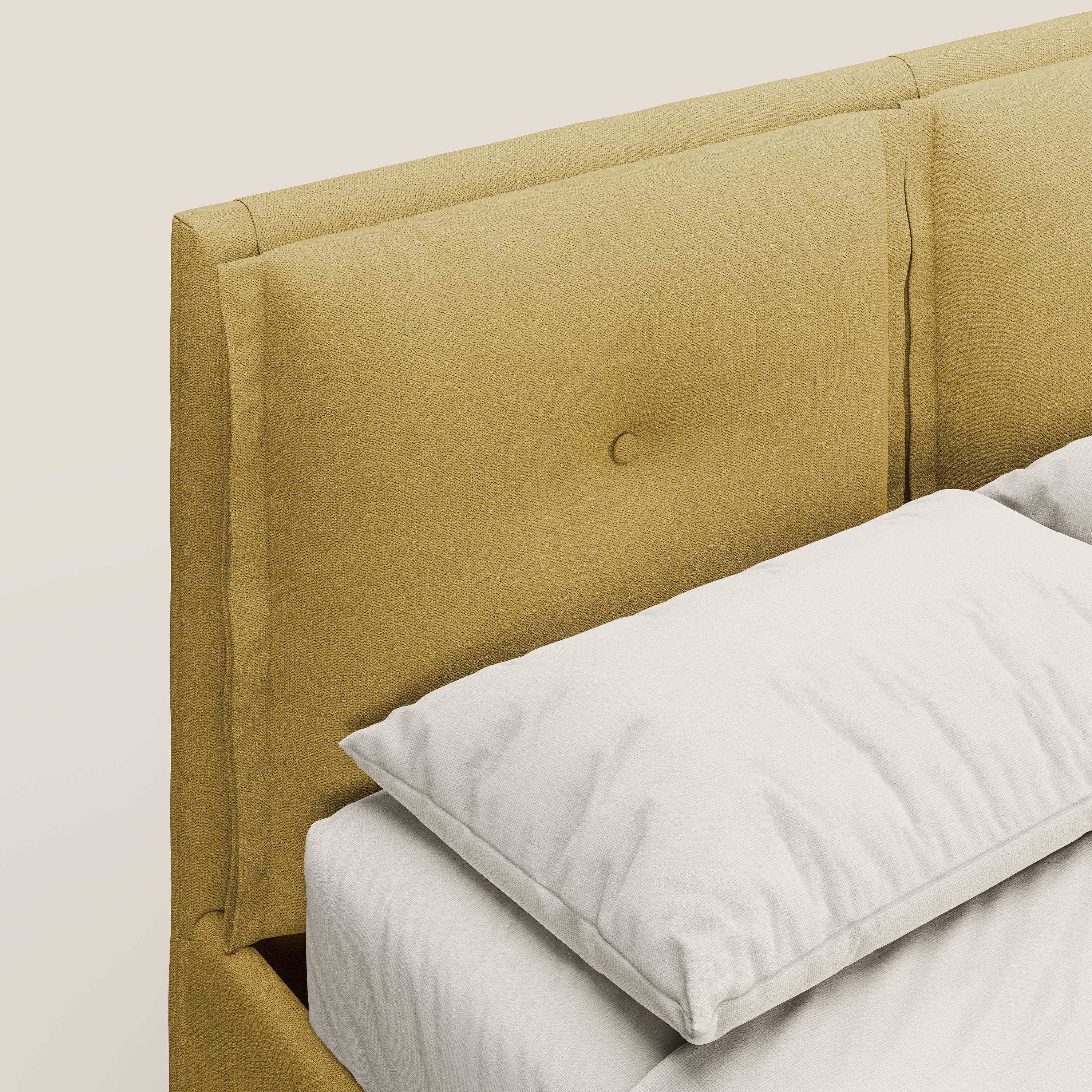 Travis letto contenitore con cuscini mobili trapuntati in tessuto impermeabile T02 giallo - divani.store