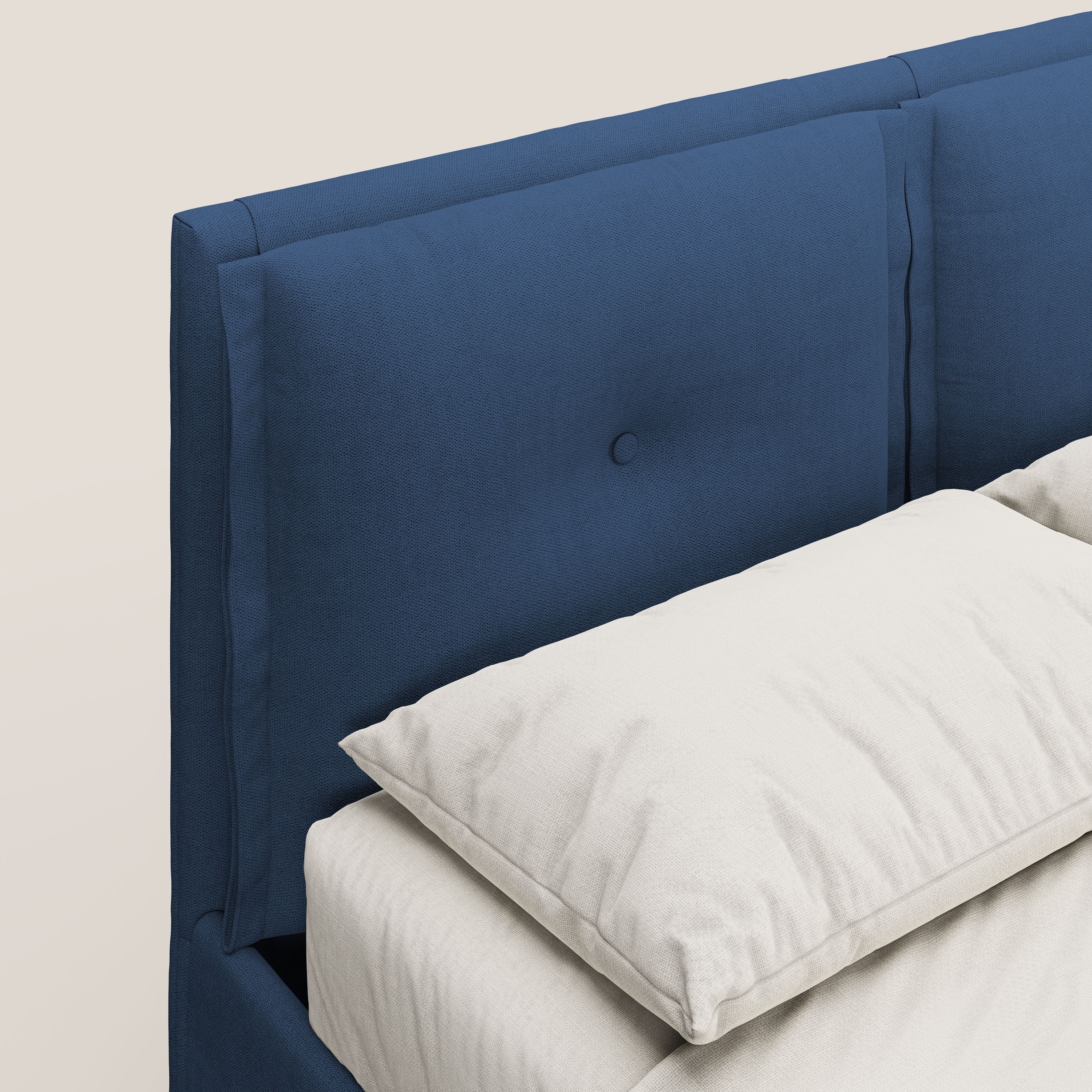 Travis letto contenitore con cuscini mobili trapuntati in tessuto impermeabile T02 blu - divani.store
