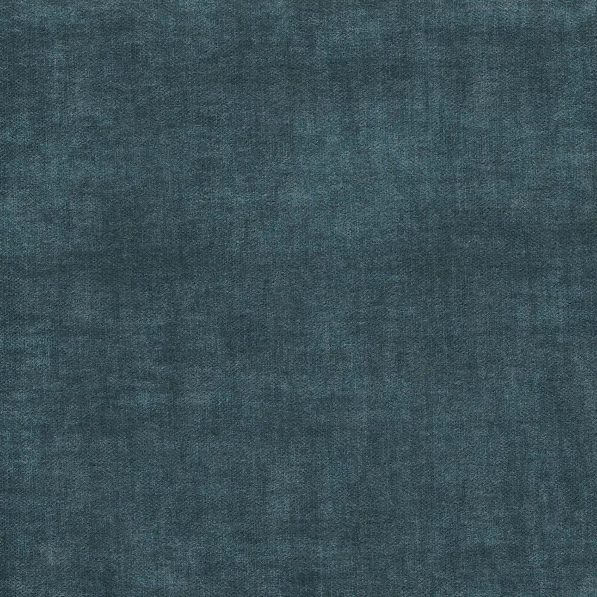 Un primo piano del morbido tessuto color verde acqua scuro, certificato Oeko-Tex e resistente alle macchie, caratterizzato da delicate sfumature screziate e privo di cuciture visibili, utilizzato per il divano letto Maximus a 3 posti con materasso alto 20 cm di Divani.Store.