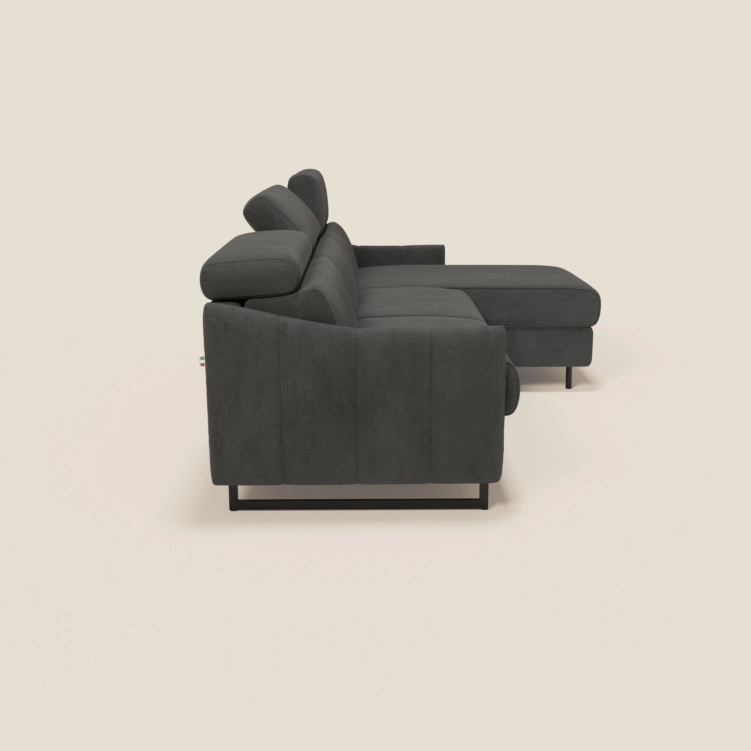 Loto Divano Letto Angolare con Penisola contenitore, Poggiatesta, Materasso Alto H18 in morbido tessuto impermeabile T14 - divani.store