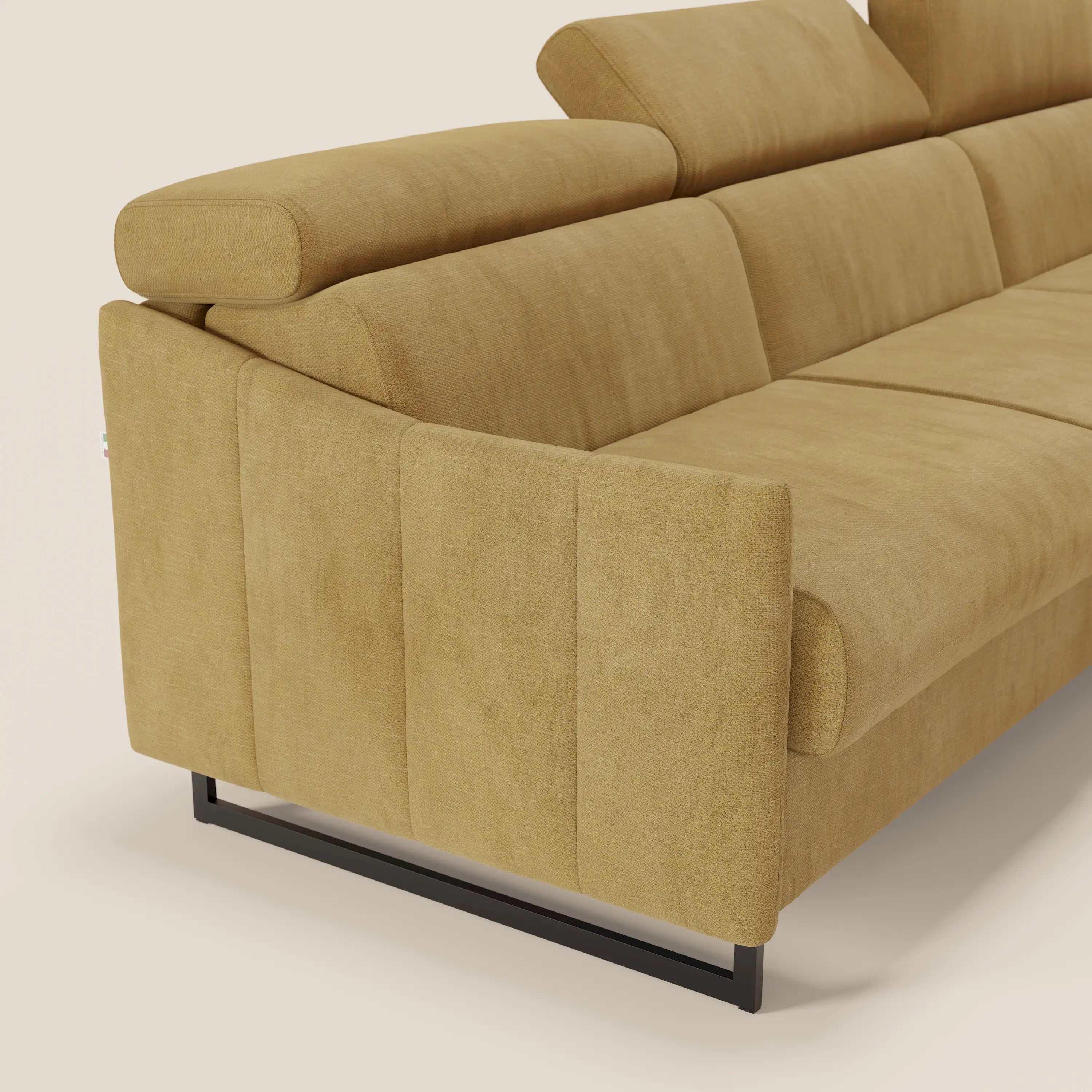 Loto Divano Letto Angolare con Penisola contenitore, Poggiatesta, Materasso Alto H18 in morbido tessuto impermeabile T14 - divani.store