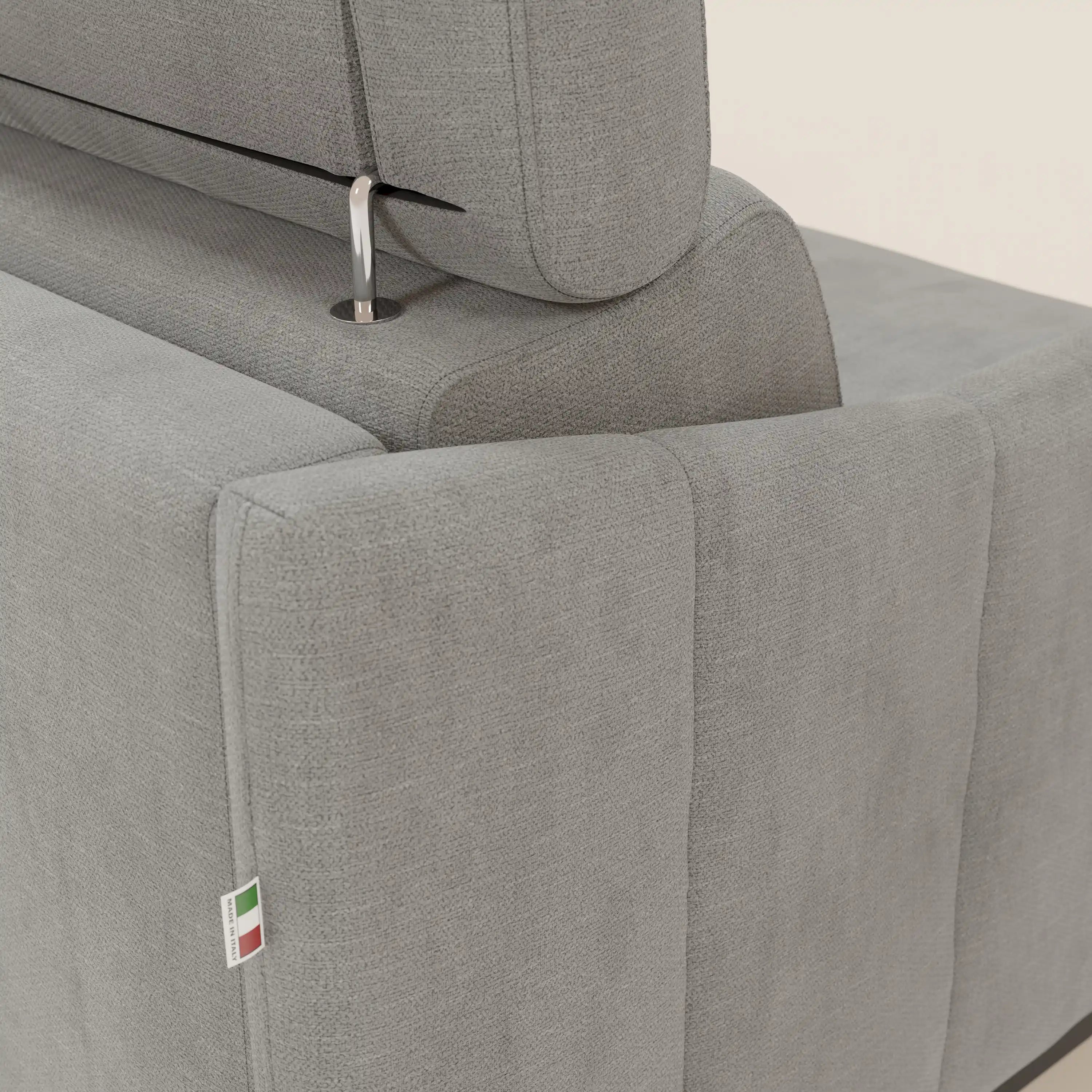 Loto Divano Letto Angolare con Penisola contenitore, Poggiatesta, Materasso Alto H18 in morbido tessuto impermeabile T14 - divani.store