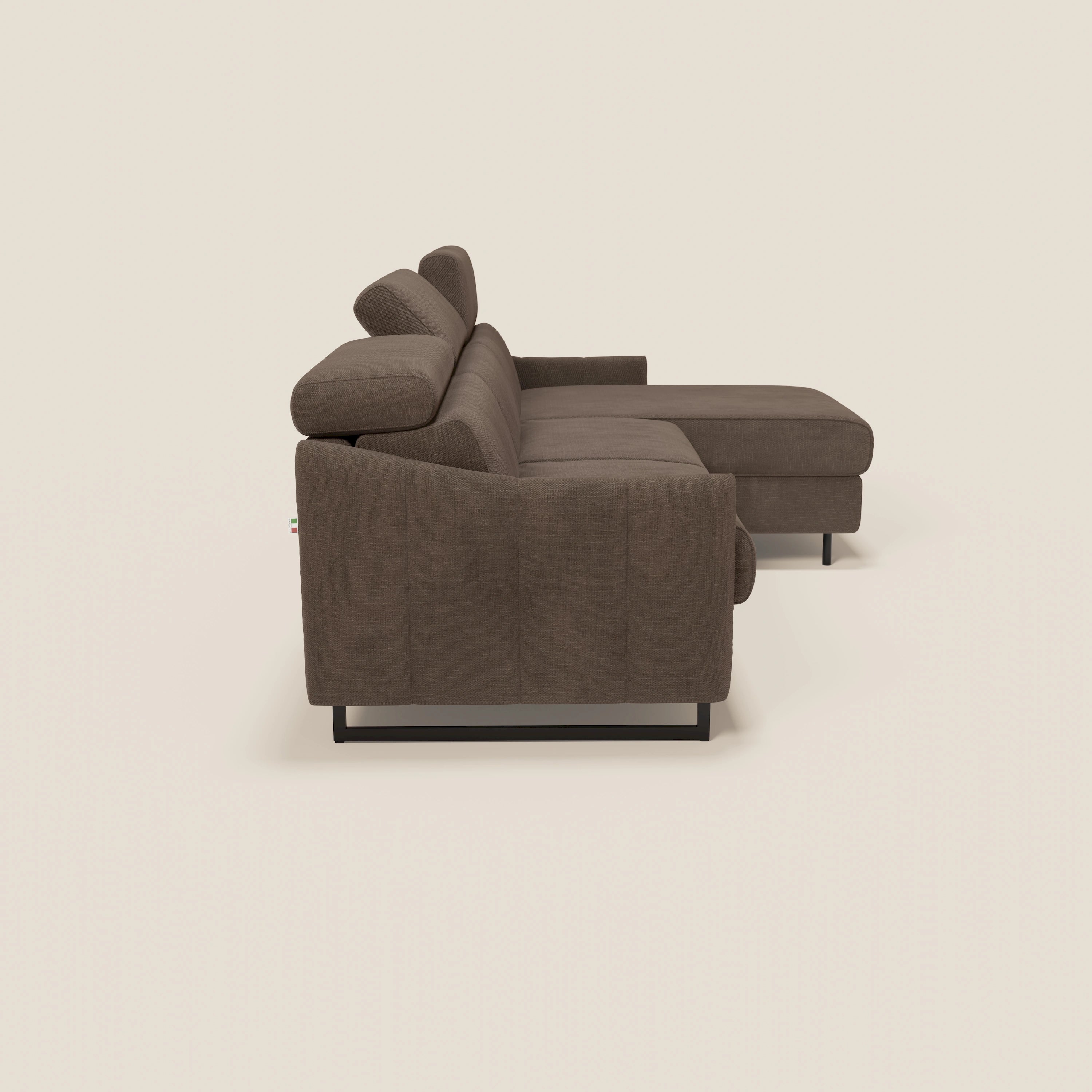 Loto Divano Letto Angolare con Penisola contenitore, Poggiatesta, Materasso Alto H18 in morbido tessuto impermeabile T14 - divani.store