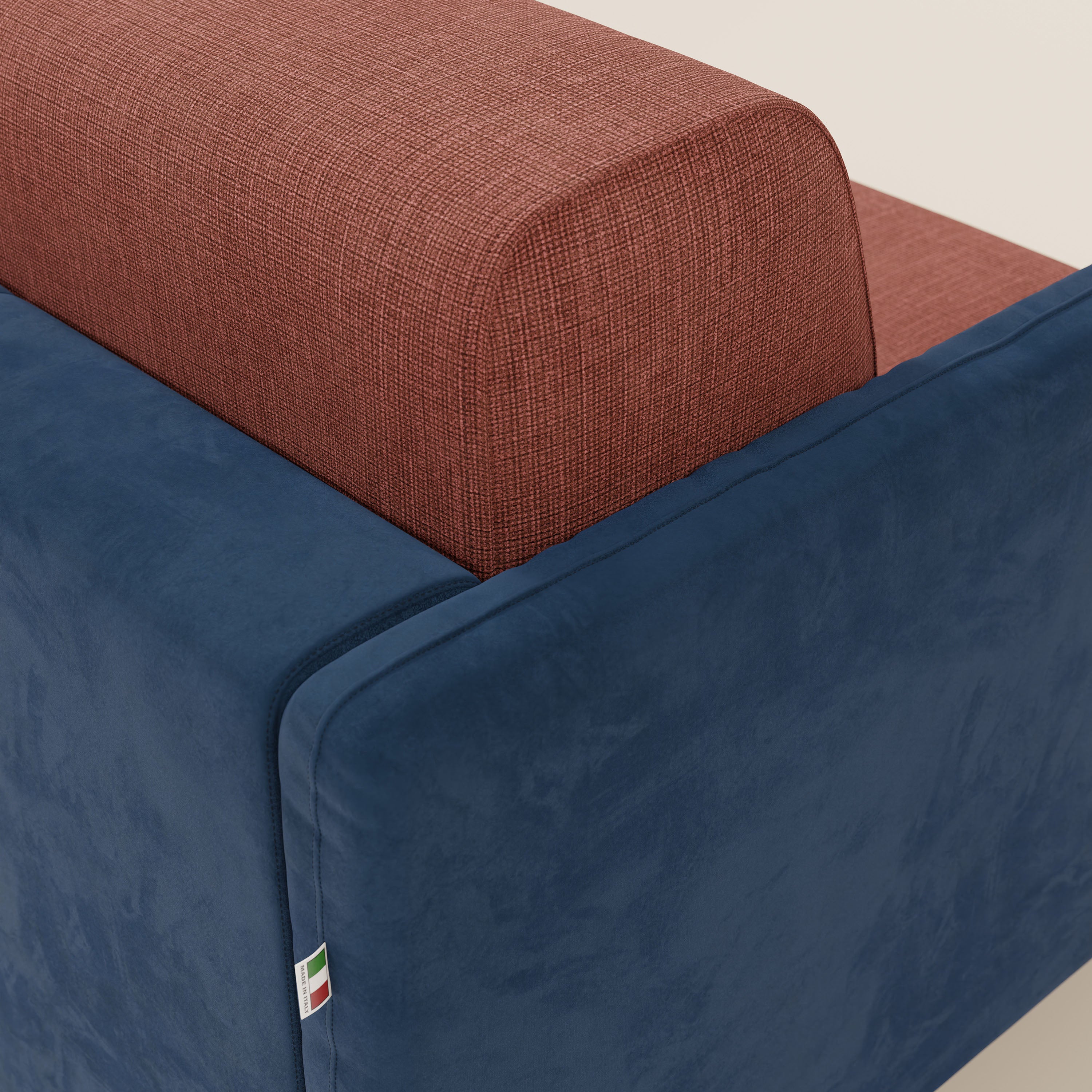 Narciso divano letto angolare con materasso alto 18 cm e penisola contenitore in tessuto bicolore impermeabile T11 e T06 - divani.store