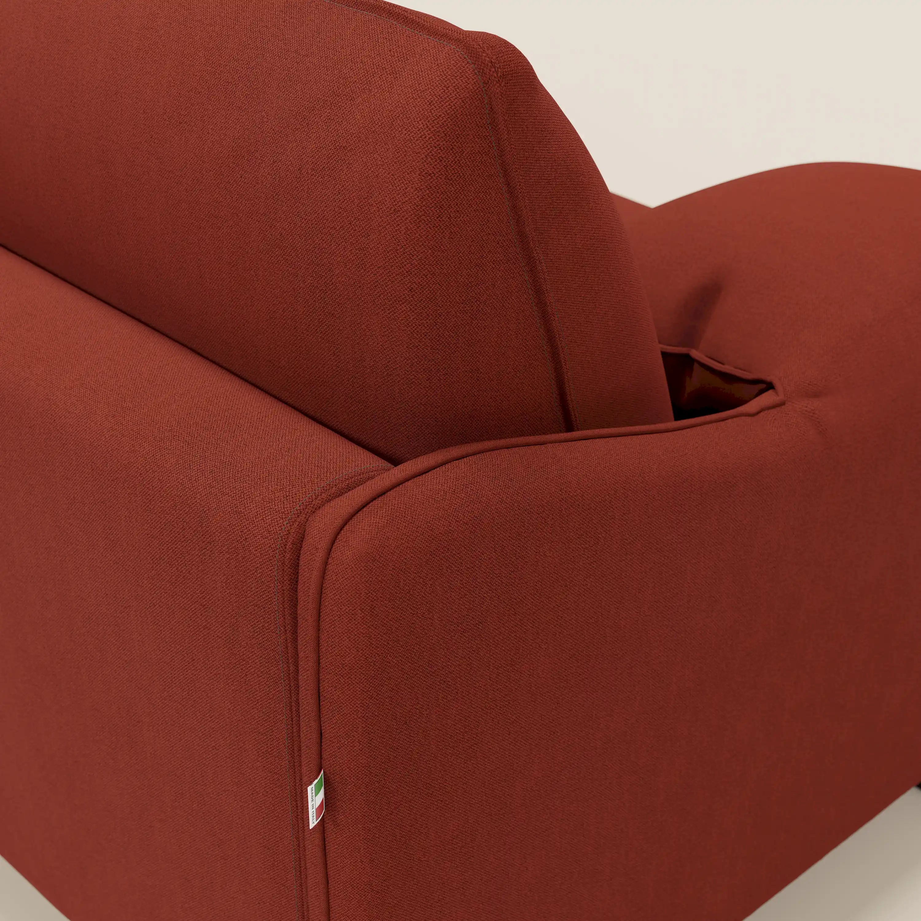 Primula divano letto con materasso alto 18 cm - braccioli mobili e tessuto smacchiabile T05 - divani.store