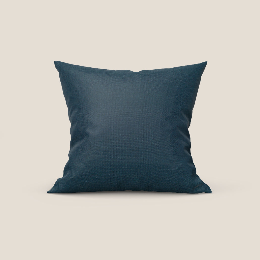 Tobago cuscino disponibile in diversi colori realizzato in tessuto fiammato simil cotone impermeabile T19 blu - divani.store