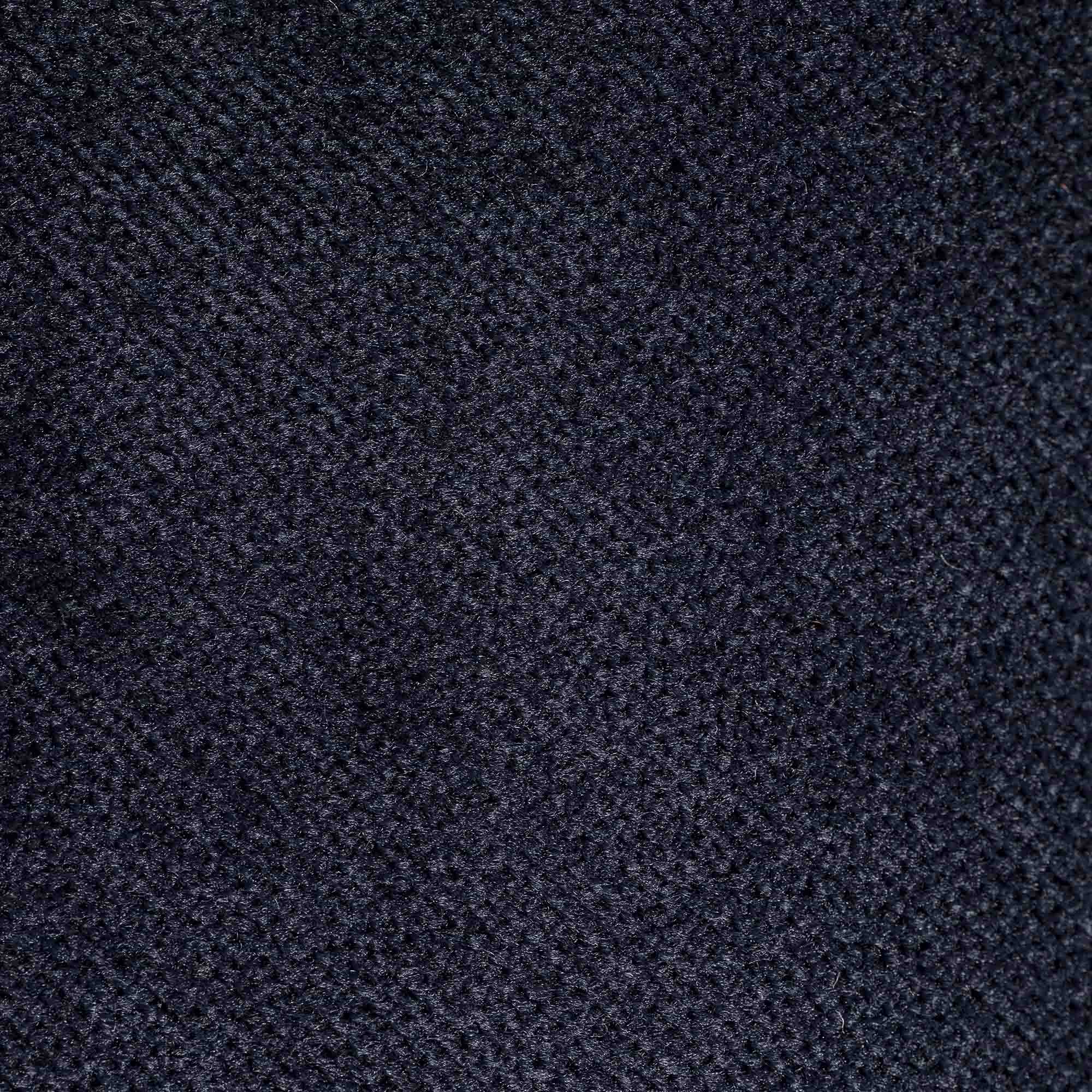Capri divano letto di design con piedini alti - poggiatesta reclinabili in raffinato tessuto effetto velluto smacchiabile T30 - divani.store