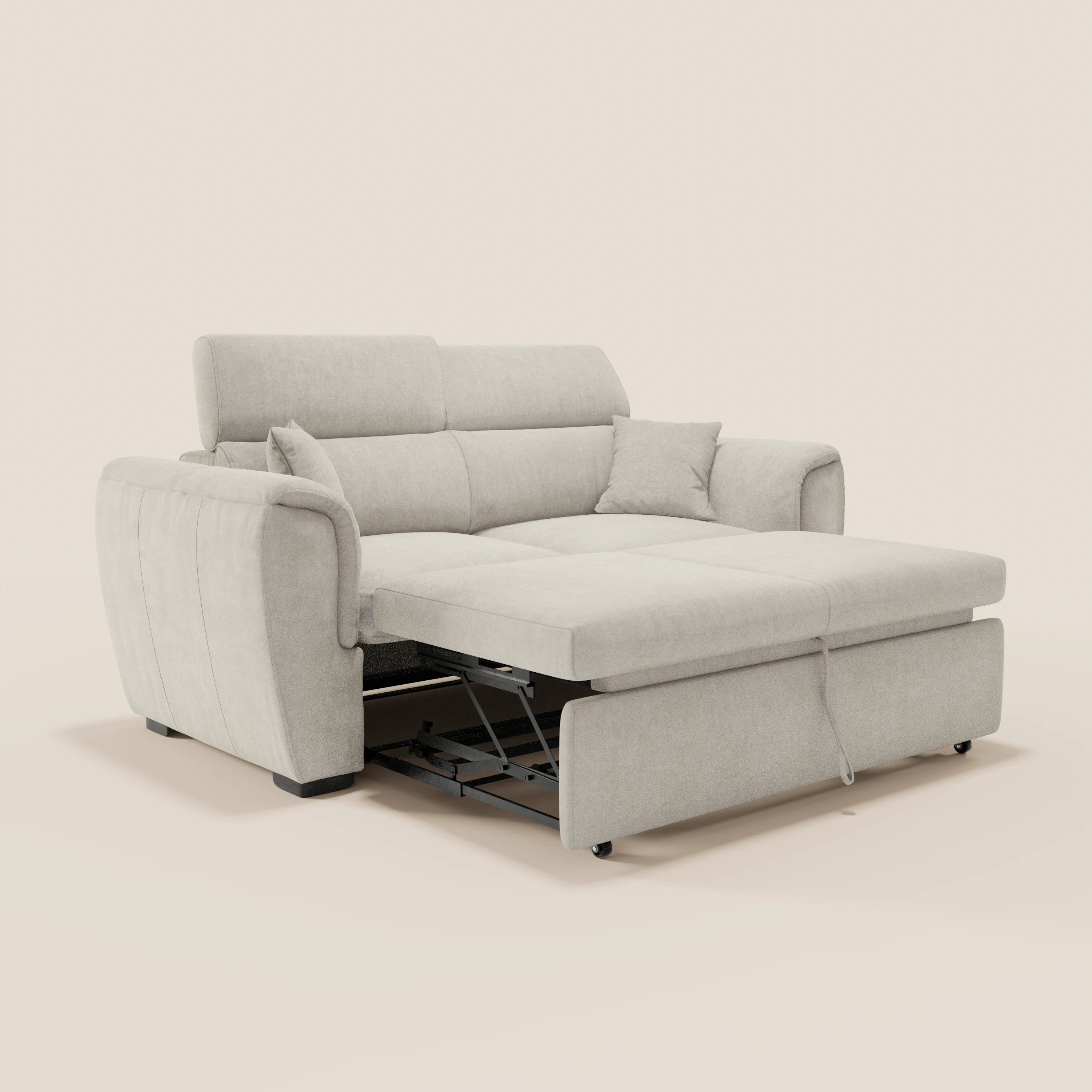 Il divano a 2 posti estraibile Titano di Divani.Store è dotato di poggiatesta reclinabili, tessuto antimacchia certificato Oeko-Tex®, due braccioli, cuscini dello schienale e cuscini decorativi. Il letto estraibile su ruote e il colore beige chiaro si adattano perfettamente a qualsiasi ambiente moderno. Sfondo a tinta unita.