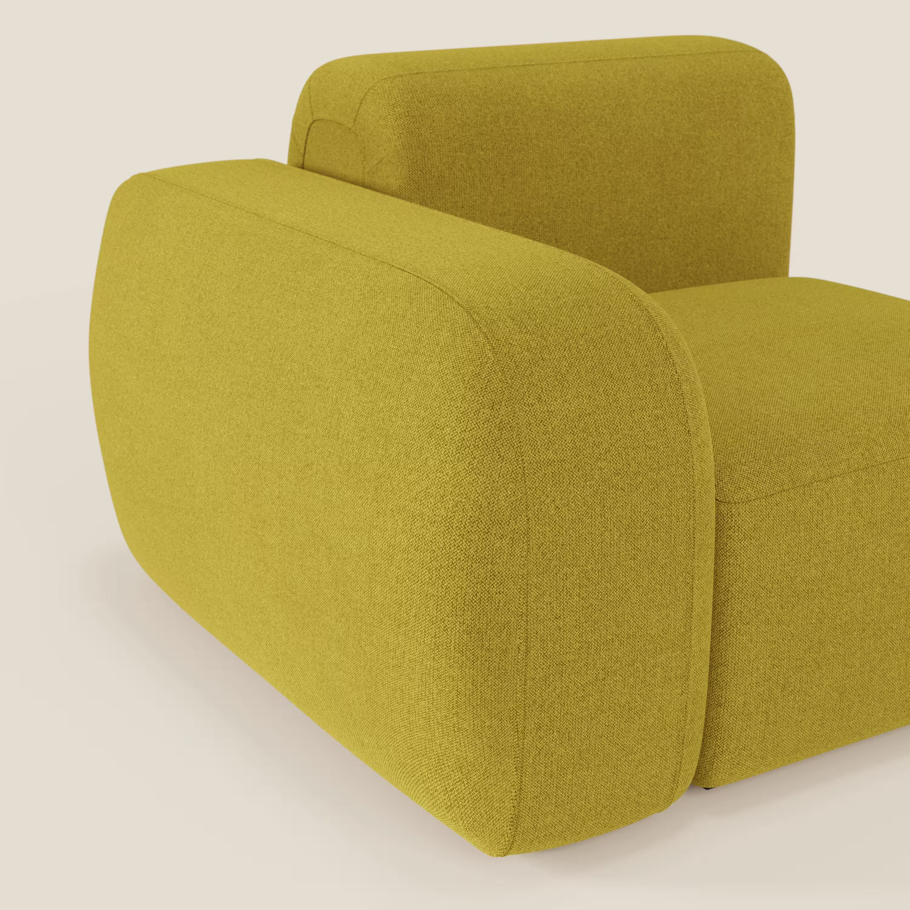 Primo piano di BonBon modulo terminale 105 cm di Divani.Store, con braccioli spessi e arrotondati e schienale in tessuto antimacchia T23 giallo sole. La sedia, audace e contemporanea, spicca su uno sfondo chiaro.