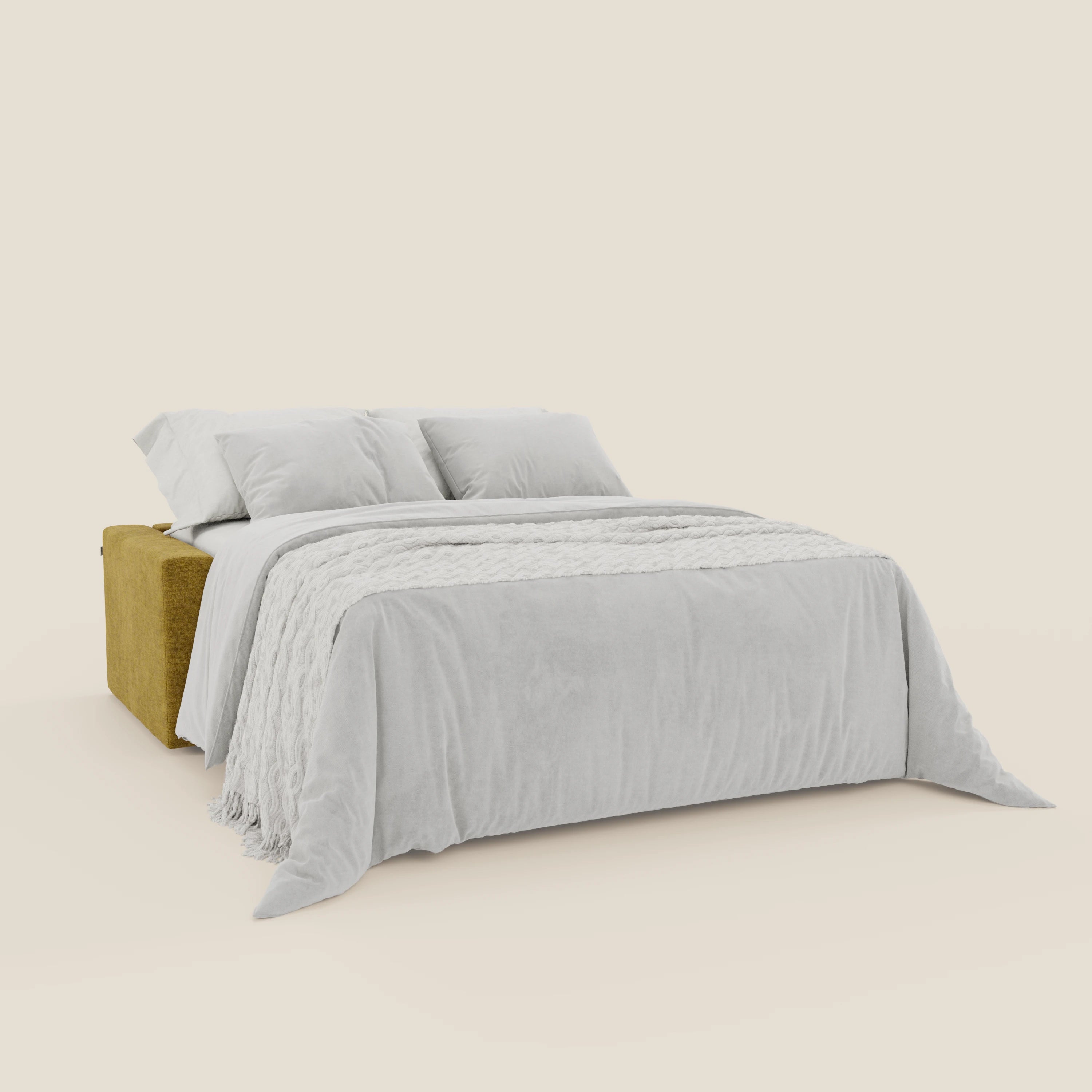 Il divano letto matrimoniale Diomede in velluto easy clean T35 giallo di Divani.Store è caratterizzato da una moderna base giallo senape, biancheria da letto bianca, una coperta testurizzata e due grandi cuscini bianchi, perfetti per interni minimalisti e puliti.