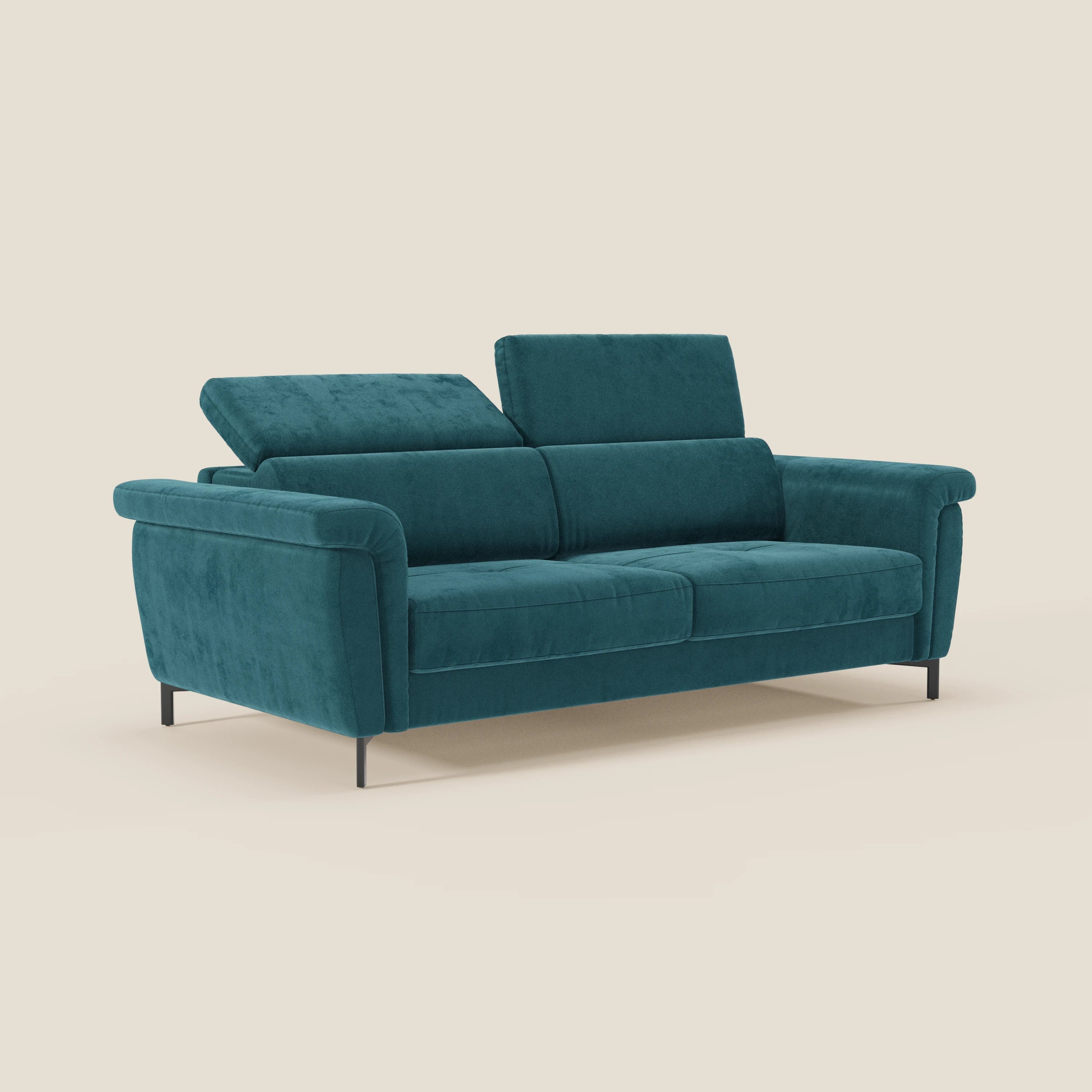 Capri divano letto di design con piedini alti - poggiatesta reclinabili in raffinato tessuto effetto velluto smacchiabile T30 - divani.store