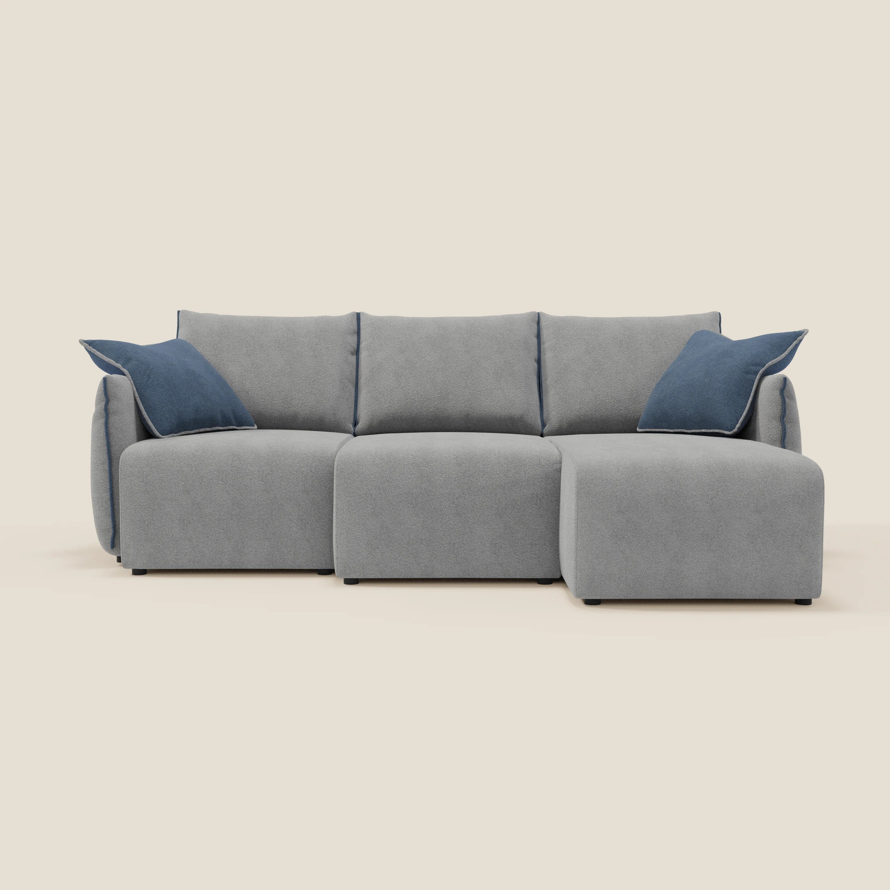 Il Flexar Divano angolare reversibile di Divani.Store è caratterizzato da tre sedute allungabili in morbido bouclé grigio-blu T07 resistente all'acqua, due cuscini blu e linee pulite per un comfort contemporaneo. La chaise lounge di destra si adatta agli interni moderni.