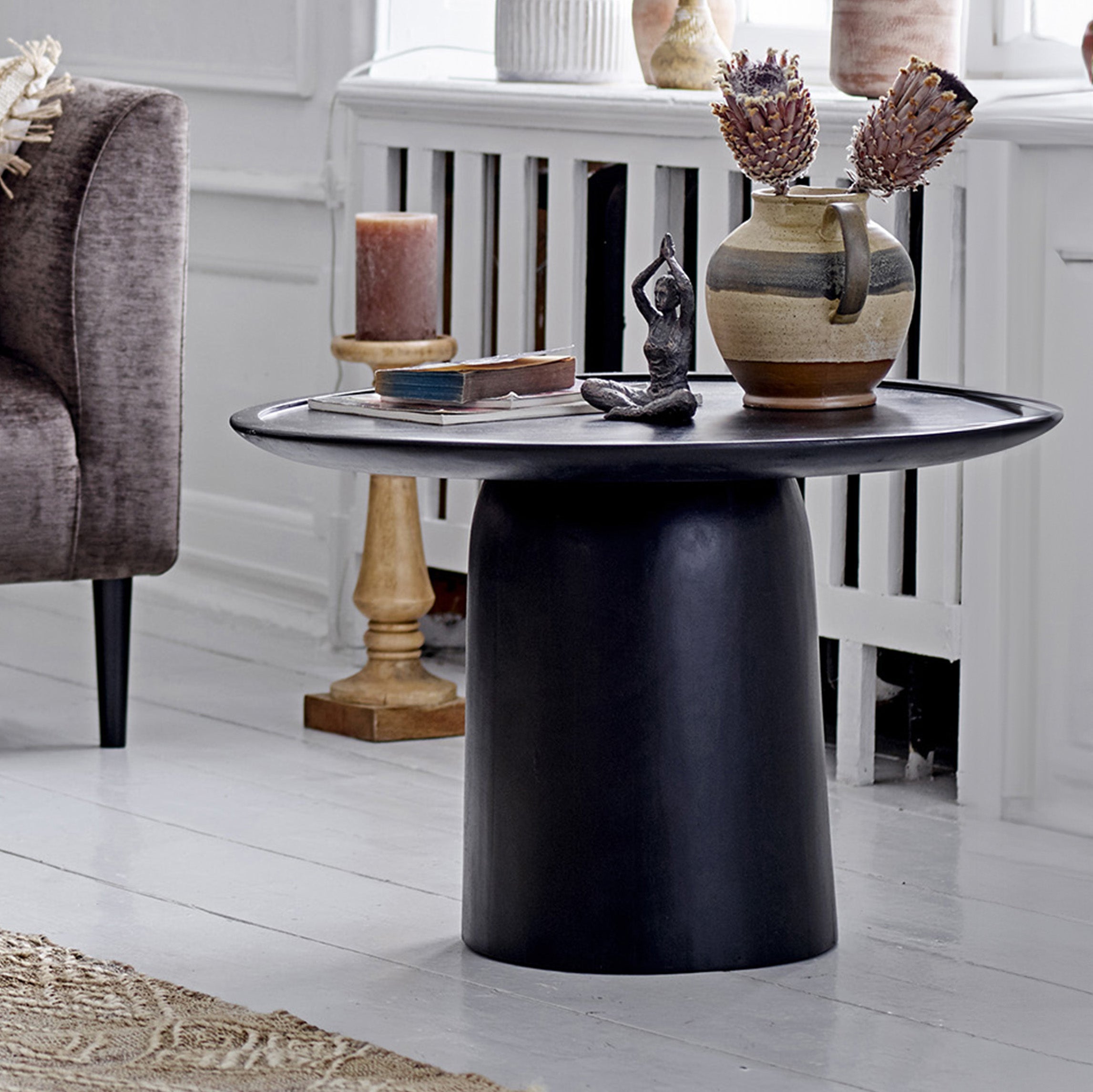 Siviglia tavolino tondo in legno di mango tinto nero - divani.store