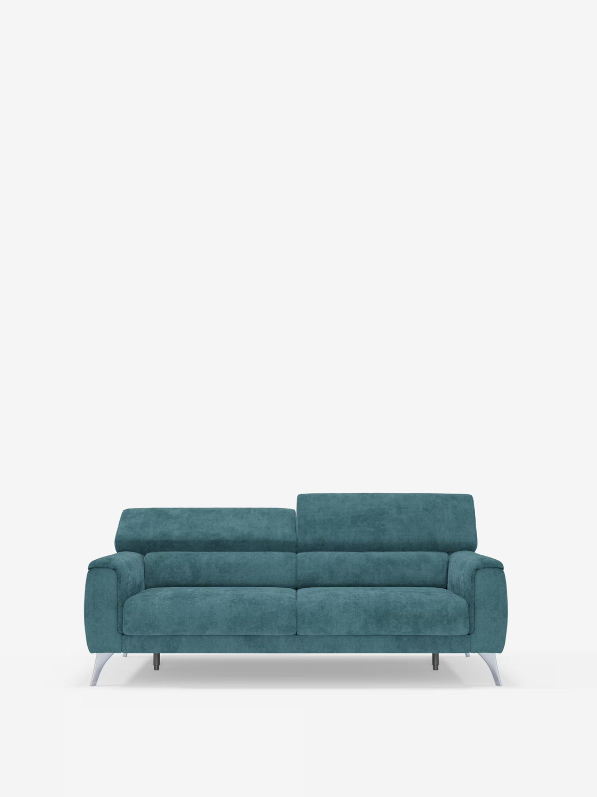 Conferendo un tocco di eleganza moderna al soggiorno contemporaneo, il divano Caravaggio a 2 e 3 posti di Divani.Store, realizzato in pregiato tessuto smacchiabile T31 color verde acqua, presenta linee minimaliste con sedute allungabili, poggiatesta reclinabili, cuscini squadrati e gambe in metallo. Questo divano moderno offre un comfort versatile per due o tre persone ed è perfetto su uno sfondo bianco per esaltarne il design contemporaneo.