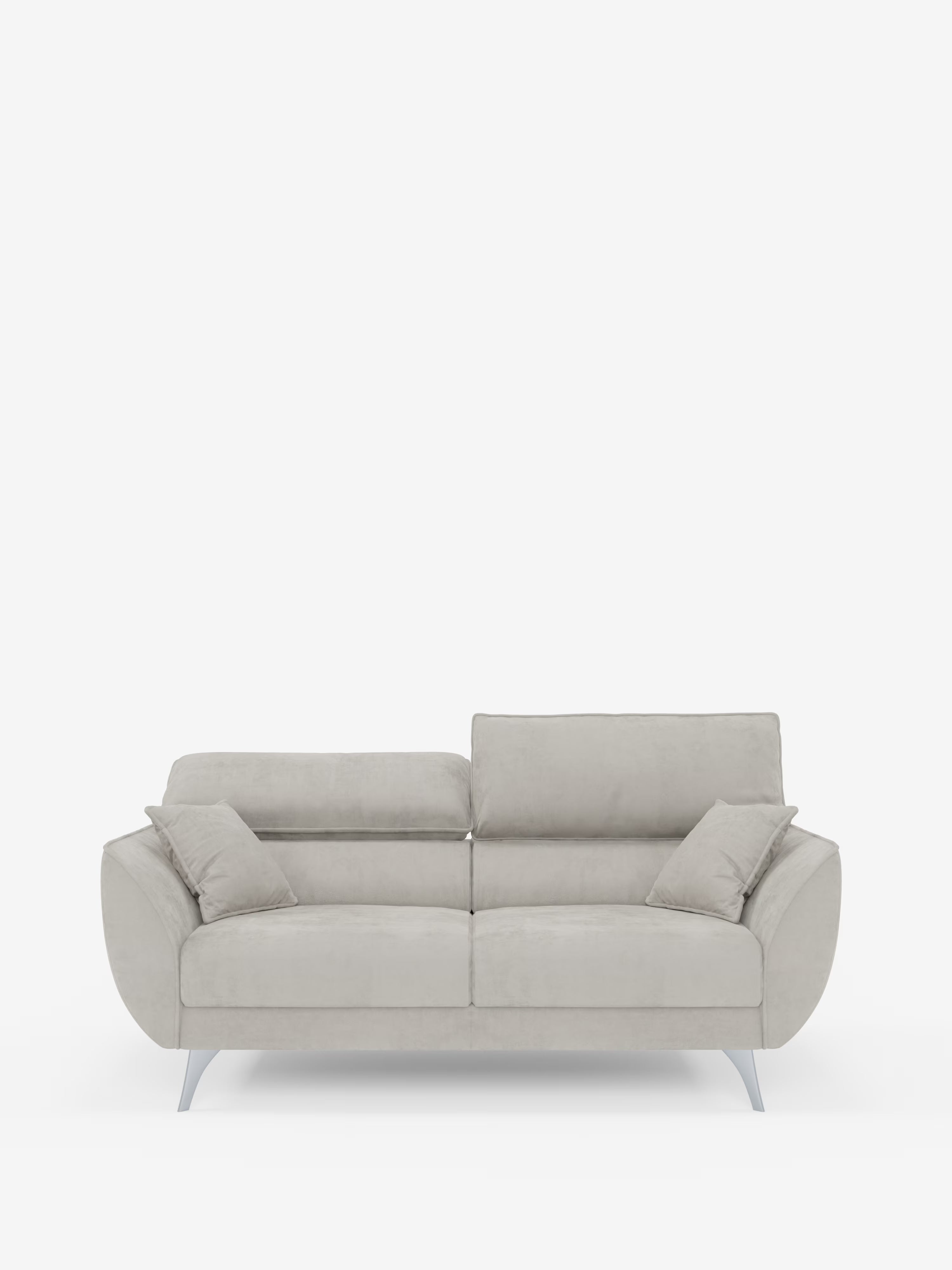 Un divano a due posti Michelangelo in stile contemporaneo di Divani.Store, rivestito in tessuto T30 grigio chiaro facile da pulire, caratterizzato da morbidi cuscini, due cuscini coordinati, ampi braccioli, poggiatesta regolabili e sedute estensibili. Su uno sfondo bianco a tinta unita, le gambe angolate color argento e le linee pulite del divano ne sottolineano lo stile moderno.