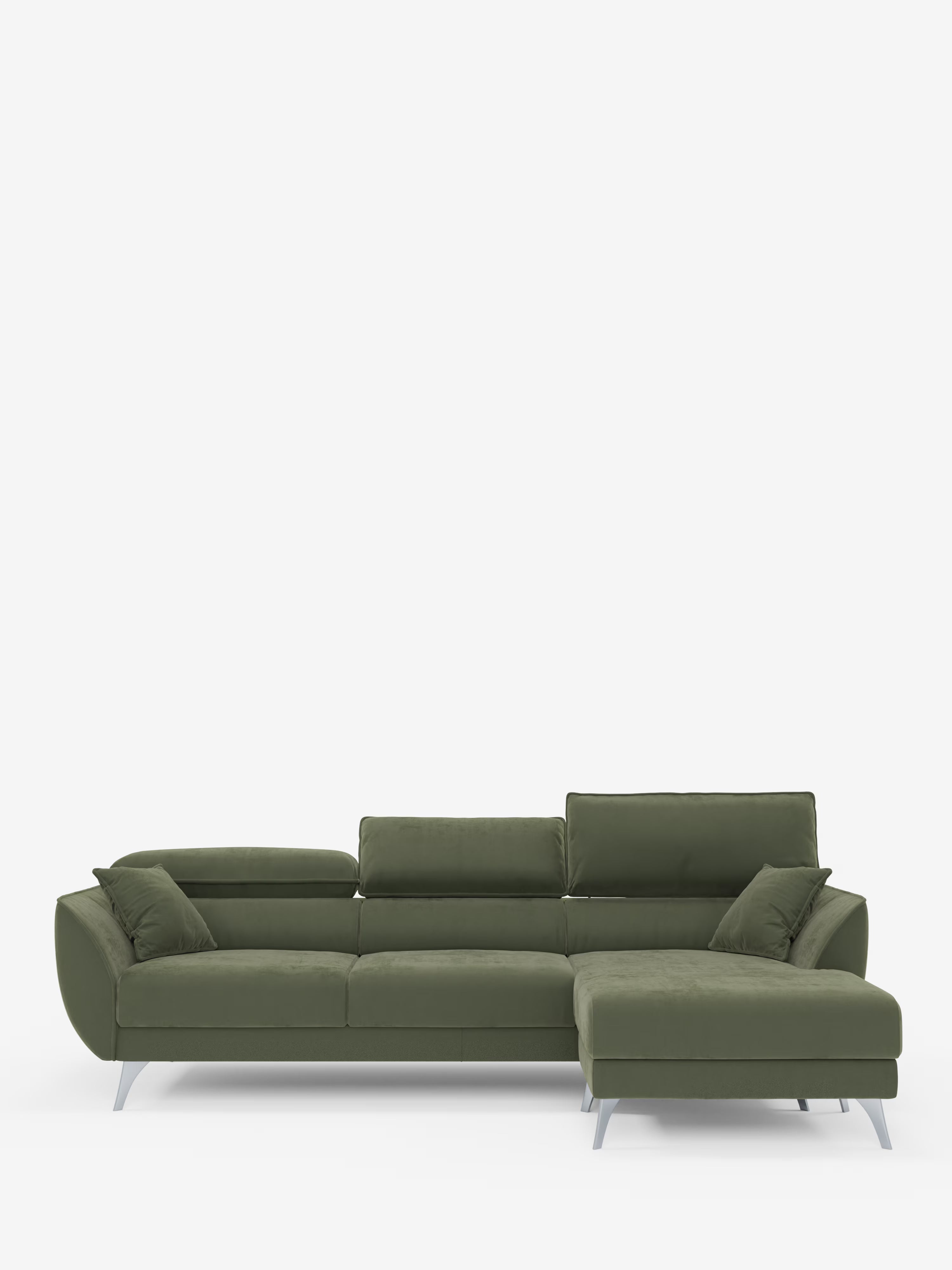 Il divano angolare Michelangelo con penisola e sedute estensibili di Divani.Store, rivestito in un elegante verde oliva, è dotato di poggiatesta regolabili, gambe in metallo, una chaise longue sul lato destro (penisola) e pratiche sedute estensibili. È presentato su uno sfondo bianco.