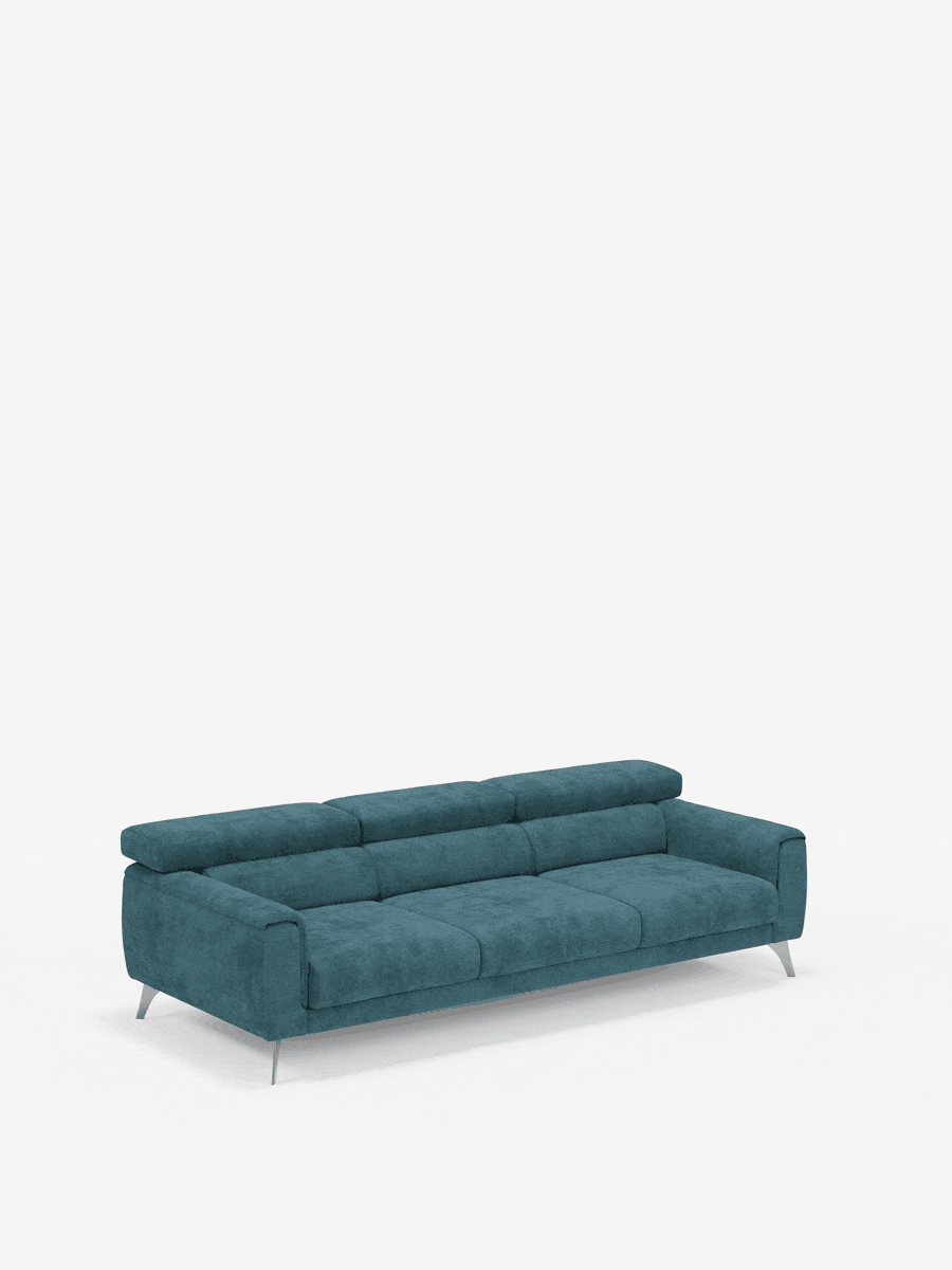 Vi presentiamo il divano Caravaggio a 4 posti con tre sedute scorrevoli di Divani.Store: un divano contemporaneo color verde acqua a quattro posti dotato di tre cuscini di seduta scorrevoli, uno schienale imbottito con poggiatesta reclinabili e sottili gambe in metallo. Inserito in uno sfondo bianco a tinta unita per un look pulito e minimalista, il suo rivestimento è realizzato in morbido tessuto T31 antimacchia che riproduce la sensazione di lusso del velluto.