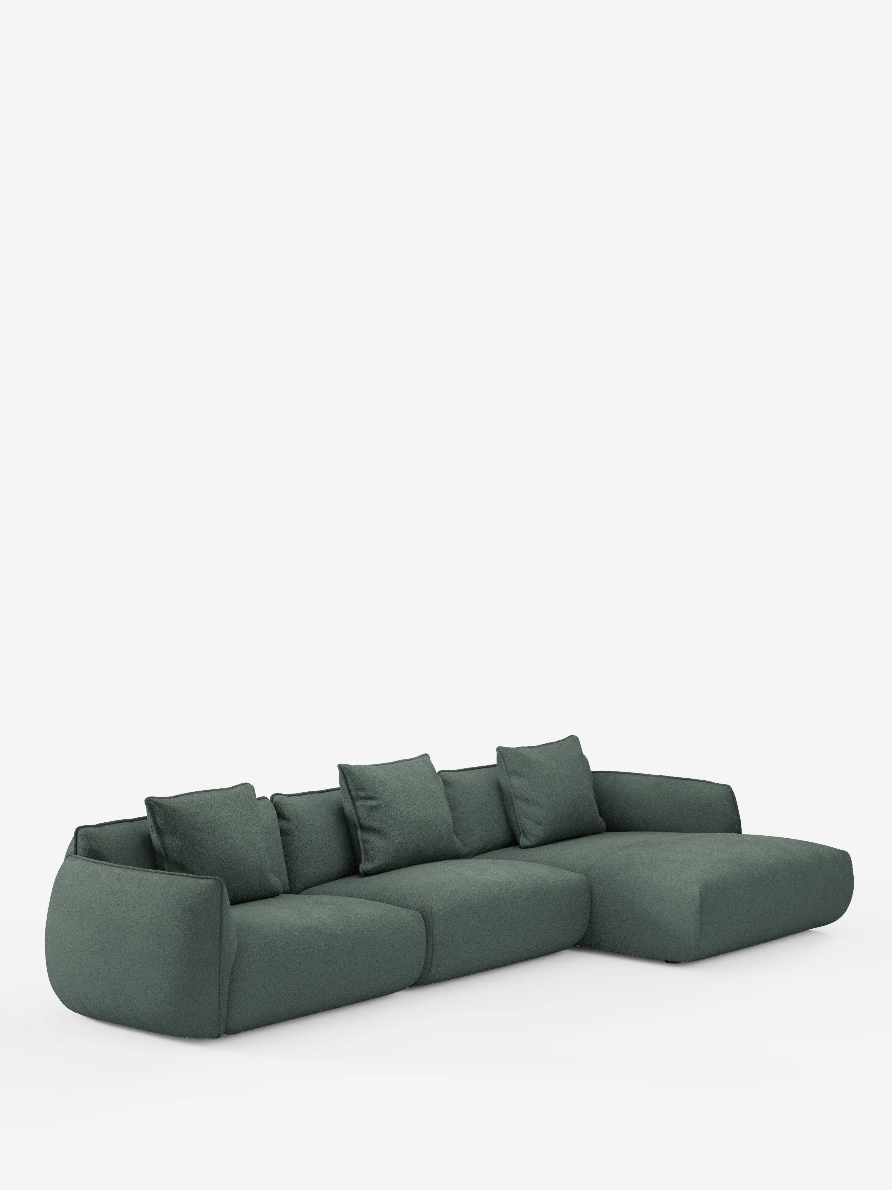 Un divano angolare contemporaneo Nimbus con penisola componibile, rivestito in morbido tessuto effetto cotone antimacchia T33 di Divani.Store, presentato in una tonalità di verde intenso con profilo ribassato e cinque cuscini quadrati abbinati, su uno sfondo bianco a tinta unita. Questo divano moderno è dotato di una chaise longue sul lato destro e di morbidi cuscini arrotondati che creano un’atmosfera accogliente ed elegante.