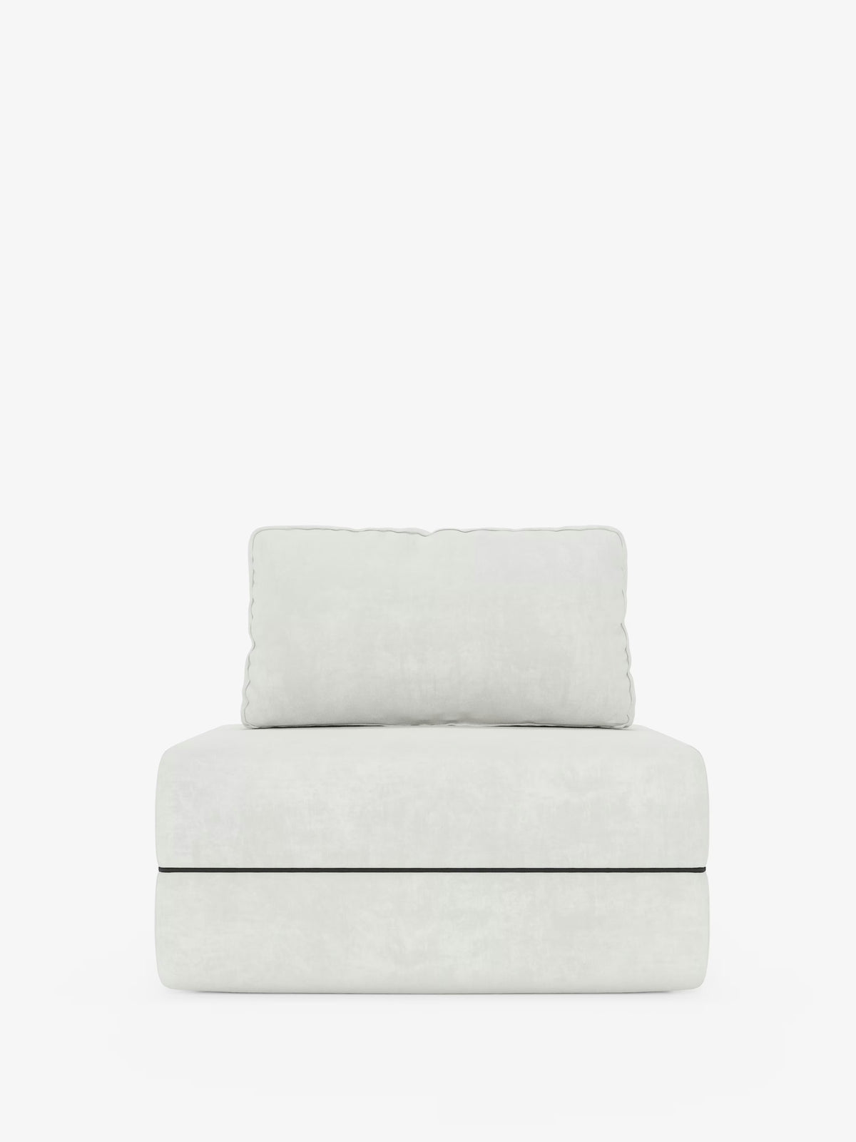 Una poltrona letto Rift moderna e minimalista di Divani.Store, dotata di un materasso in memory foam alto 24 cm e di uno schienale mobile, è rivestita in tessuto T31 grigio chiaro, liscio e resistente alle macchie, con cuciture discrete. Un ampio cuscino di seduta e un cuscino rettangolare dello schienale in tinta completano il design, che si staglia su uno sfondo bianco a tinta unita.
