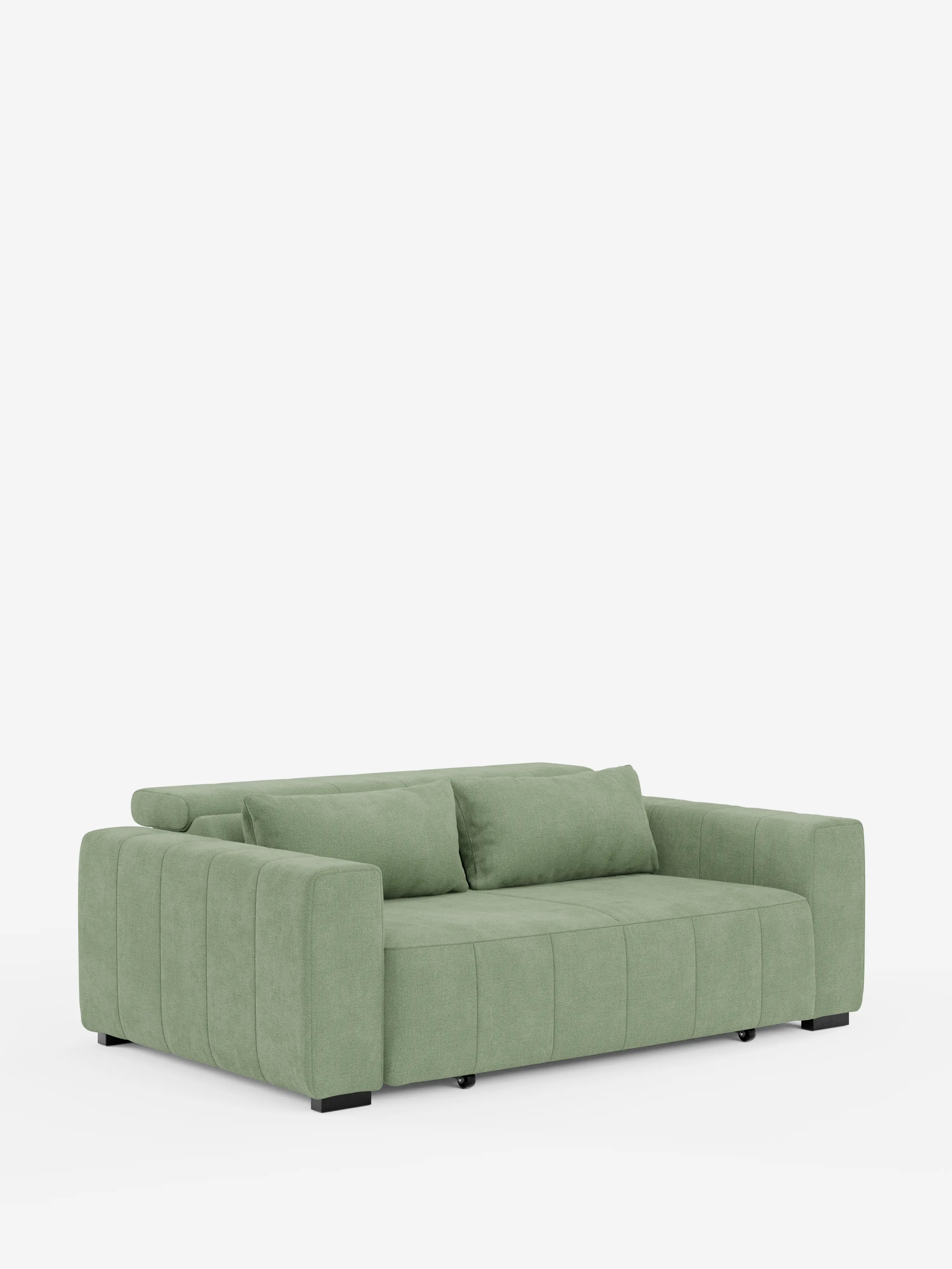 Il divano a 3 posti Doric di Divani.Store presenta un design moderno in verde chiaro, con braccioli ampi e imbottiti, cuciture verticali sui fianchi e sulla seduta, due cuscini dello schienale abbinati, gambe corte nere ed è dotato di sedute estensibili grazie alla funzione di reclinazione elettrica e di un poggiatesta regolabile in tessuto T23 facile da pulire. È raffigurato su uno sfondo bianco a tinta unita.