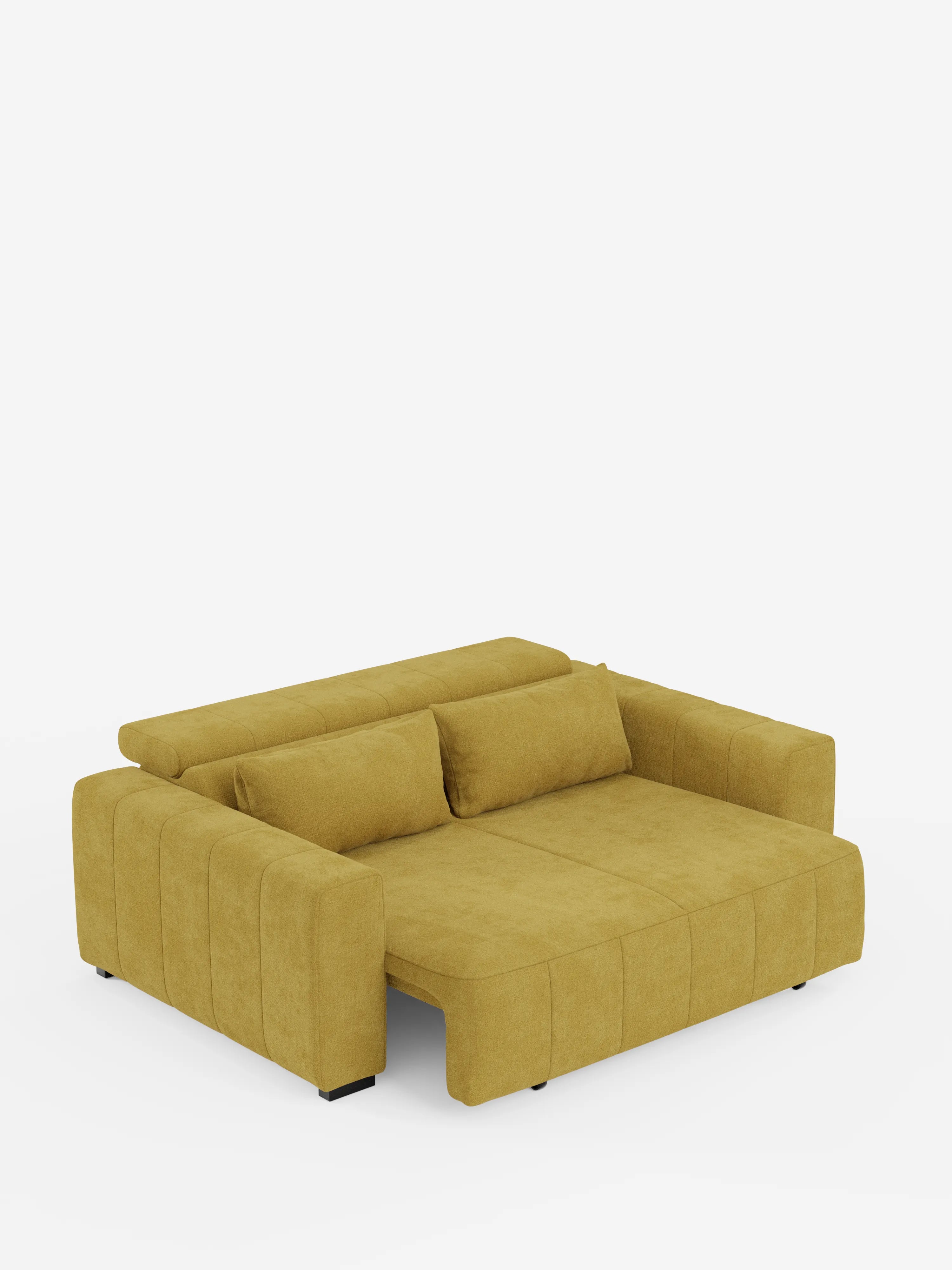 Un moderno divano dorico a 3 posti color giallo senape, con sedute allungabili tramite sistema relax elettrico di Divani.Store, spicca su uno sfondo bianco, caratterizzato da morbidi cuscini, ampi braccioli e uno schienale con poggiatesta reclinabile. Rivestito in tessuto T23 facile da pulire, questo divano sfoderabile coniuga con disinvoltura stile e funzionalità: perfetto per gli spazi abitativi contemporanei.