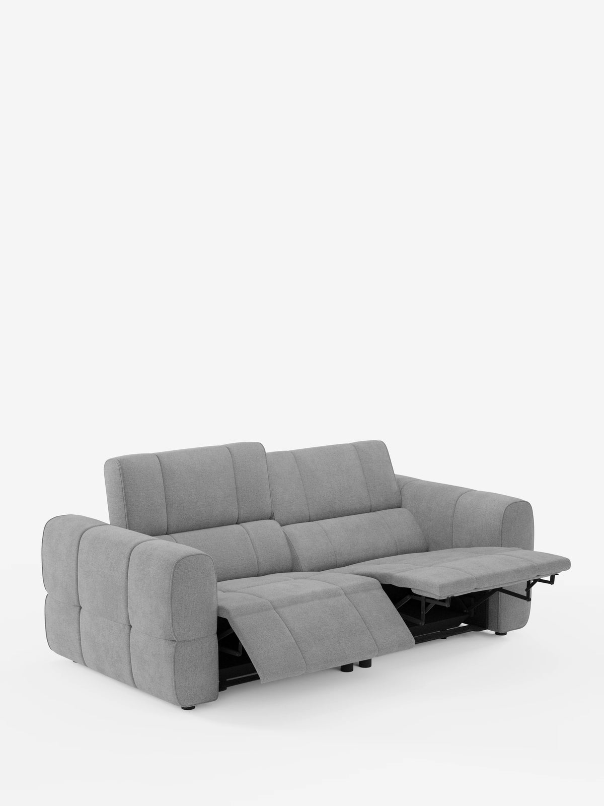 Un divano modulare Giotto a tre posti di colore grigio chiaro, con poggiatesta reclinabili e funzione relax elettrica opzionale, rivestito in tessuto smacchiabile T23, caratterizzato da un design rettangolare trapuntato e da una seduta destra allungata che lascia intravedere il meccanismo in metallo nero.