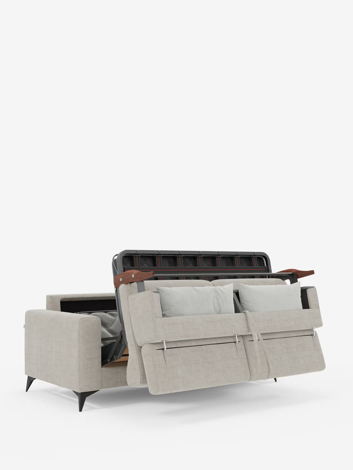 Un divano letto matrimoniale Pegaso color beige chiaro di Divani.Store è esposto con il meccanismo estraibile parzialmente aperto. Lo schienale è sollevato per rivelare il vano porta-biancheria nascosto, mentre due cuscini di seduta sono appoggiati contro la struttura. Questo divano dal design moderno è dotato di poggiatesta reclinabili, gambe angolate di colore scuro e linee pulite e contemporanee, rivestito in tessuto jacquard smacchiabile T22.