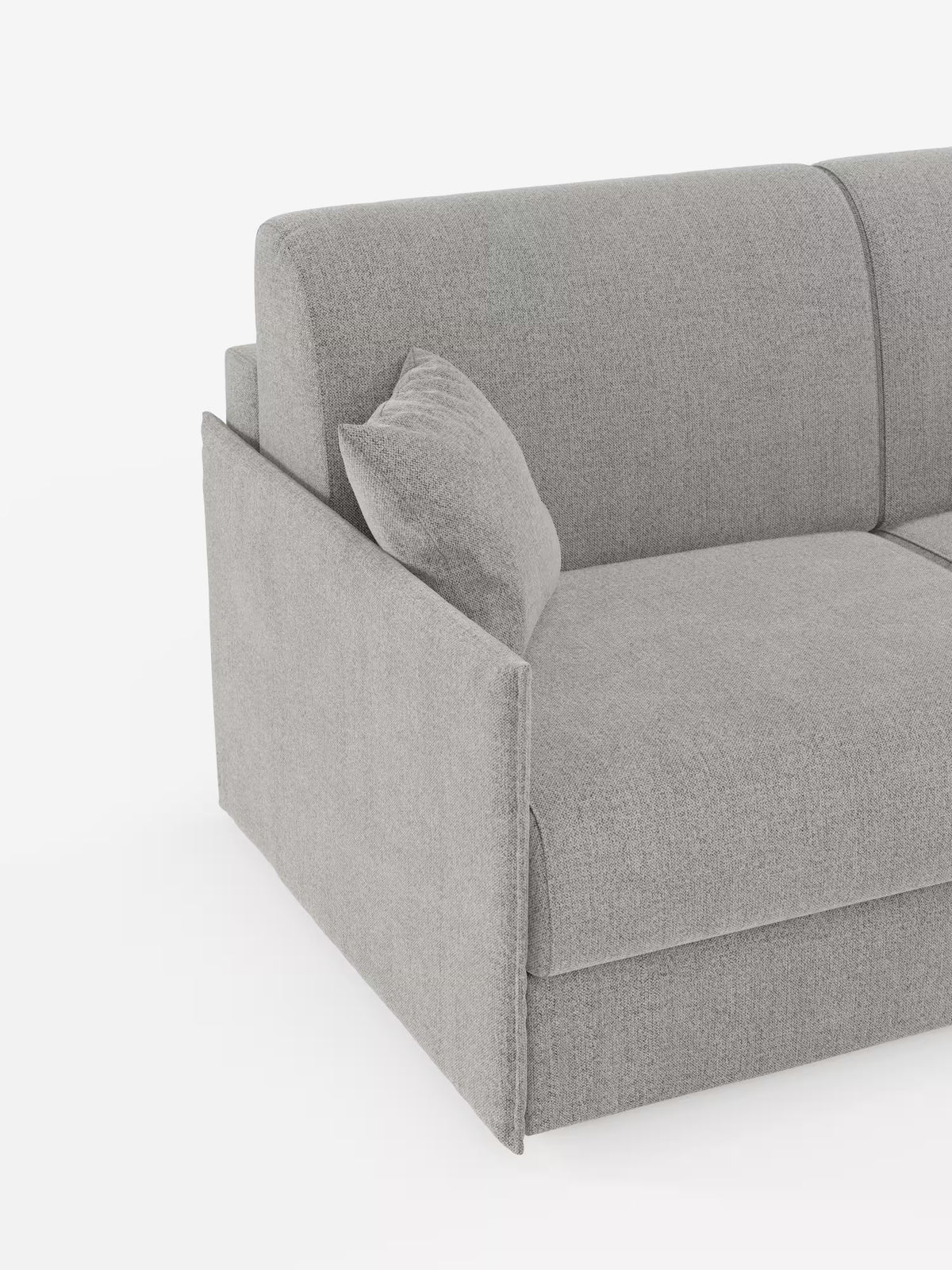 Il divano letto matrimoniale sfoderabile Evans di Divani.Store, in un moderno grigio chiaro, è presentato con bracciolo dritto a sinistra, un unico cuscino abbinato e cuciture minimaliste. Questo divano compatto presenta linee pulite, una silhouette squadrata e incorpora un pratico vano portaoggetti per i cuscini. Rivestito in tessuto T23 antimacchia, solo la sezione sinistra del divano è visibile su uno sfondo bianco a tinta unita.