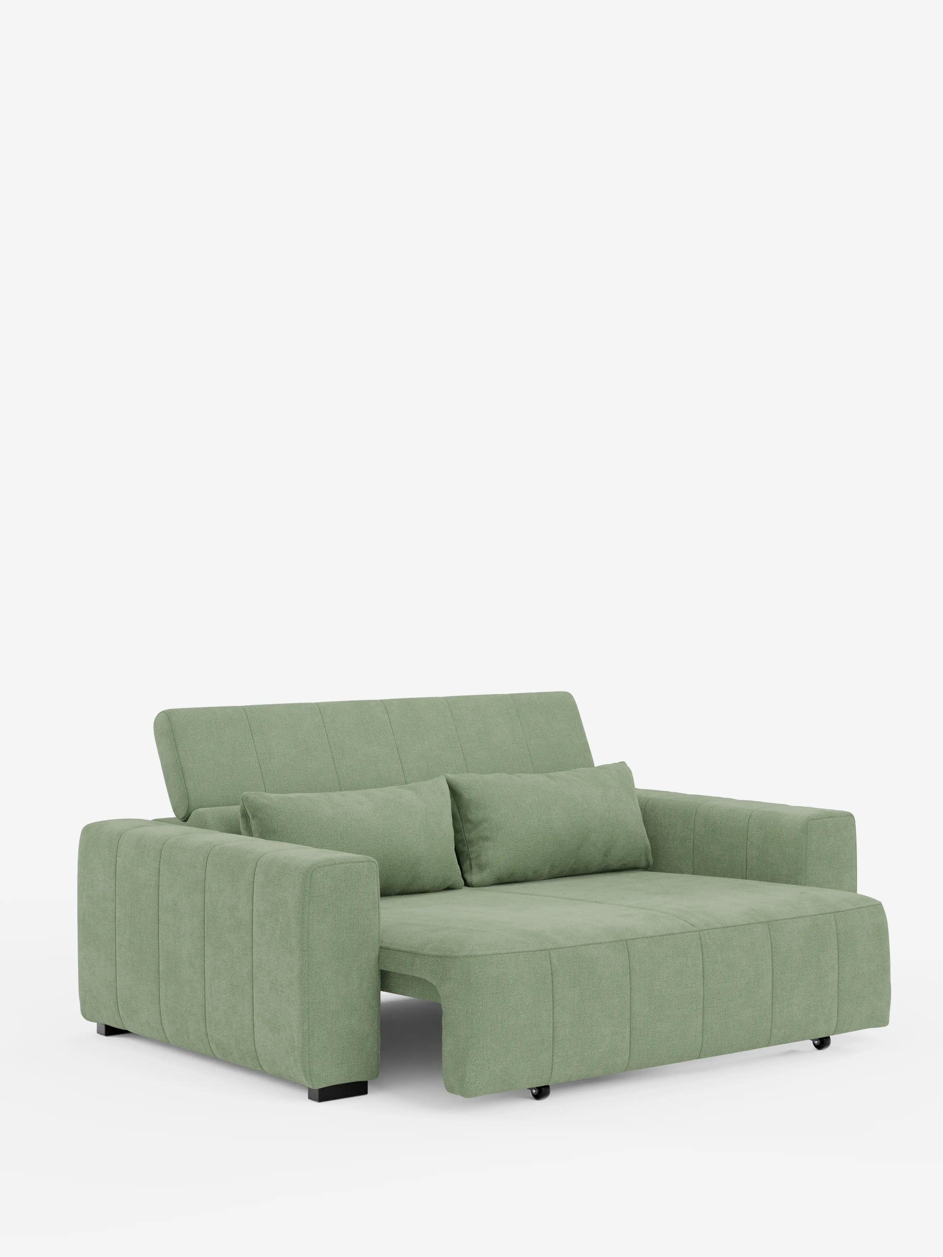 Un elegante divano dorico a 3 posti di colore verde chiaro di Divani.Store, caratterizzato da un design moderno con cuciture verticali, ampi braccioli, due cuscini coordinati e sedute estensibili azionabili tramite la funzione relax elettrica. Raffigurato parzialmente esteso su uno sfondo bianco, questo divano sfoderabile in tessuto T23 facile da pulire vanta un poggiatesta reclinabile, che unisce stile e praticità agli spazi abitativi contemporanei.