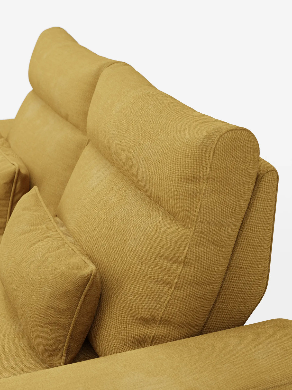 Una veduta dall'alto di un divano a 3 posti Ischia con pouf estraibile e schienali traslanti in tessuto misto lino smacchiabile color giallo senape, caratterizzato da schienali regolabili e da un piccolo cuscino su uno sfondo bianco a tinta unita.