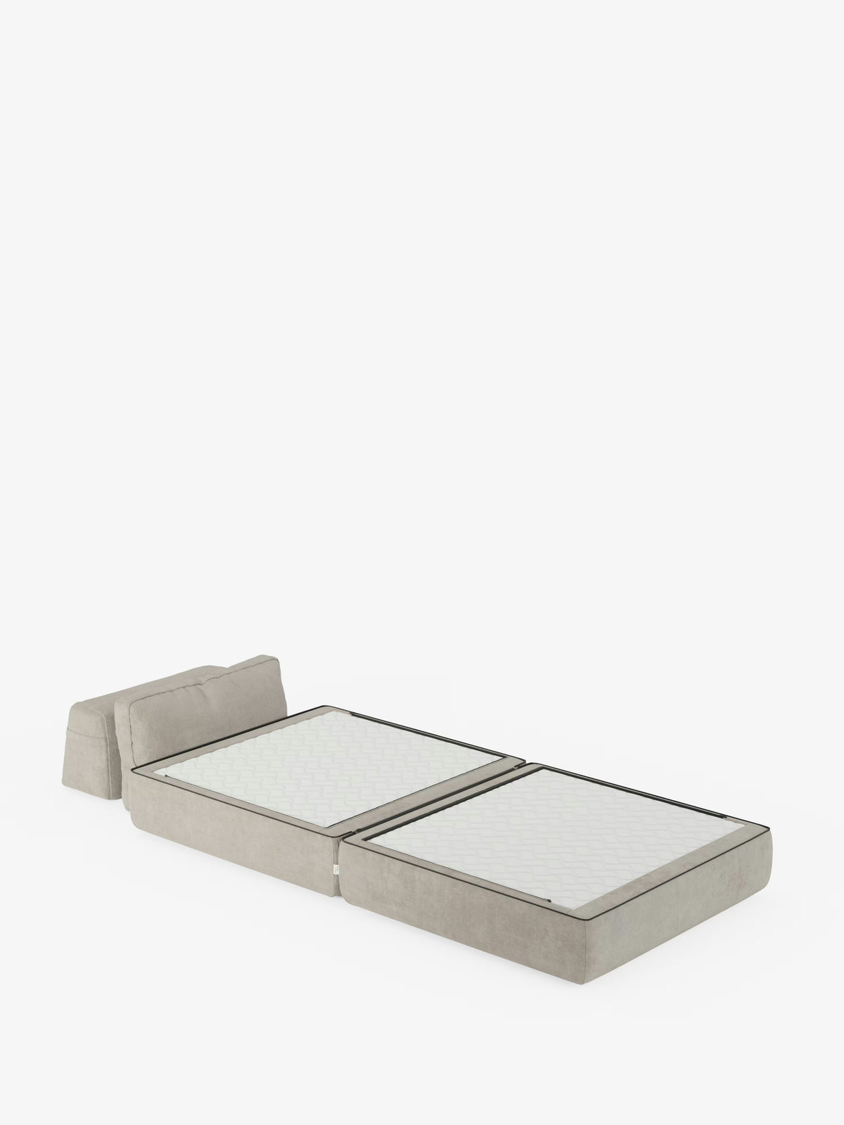 La poltrona letto Rift con materasso alto 24 cm e memory foam di Divani.Store è raffigurata in un moderno tessuto T31 grigio chiaro smacchiabile, aperta in posizione di riposo piatta. Il design presenta due sezioni distinte del materasso e uno schienale mobile inclinato, il tutto su uno sfondo bianco. La sua silhouette minimalista e dal profilo basso mette in risalto la versatilità di questo letto singolo trasformabile.