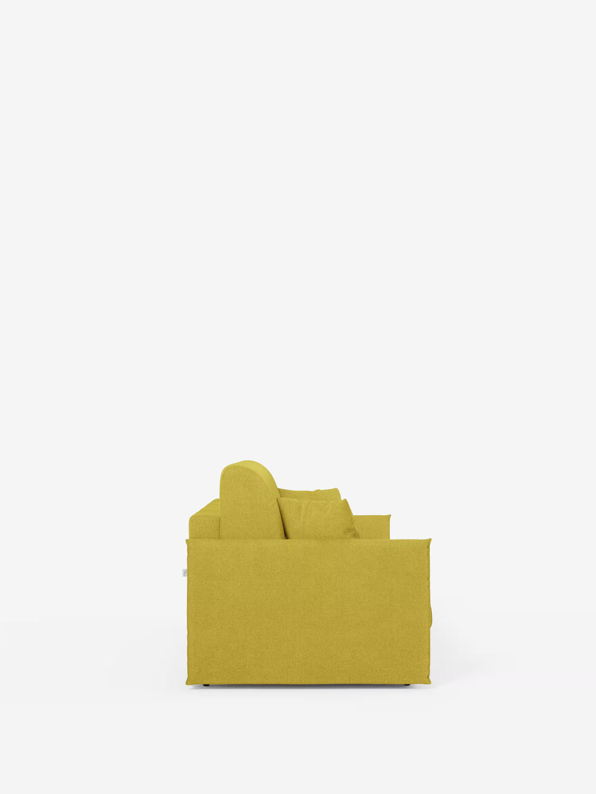 Vista laterale del divano letto matrimoniale sfoderabile Evans di Divani.Store, che mette in risalto il suo design moderno e compatto in giallo, caratterizzato da linee pulite e una forma squadrata. Il divano letto presenta una seduta e uno schienale imbottiti che ricordano un materasso di grandi dimensioni (materasso grande), su uno sfondo bianco a tinta unita. Poggia su gambe sottili, quasi invisibili, e include un pratico vano portaoggetti per i cuscini, realizzato in tessuto T23 resistente alle macchie.