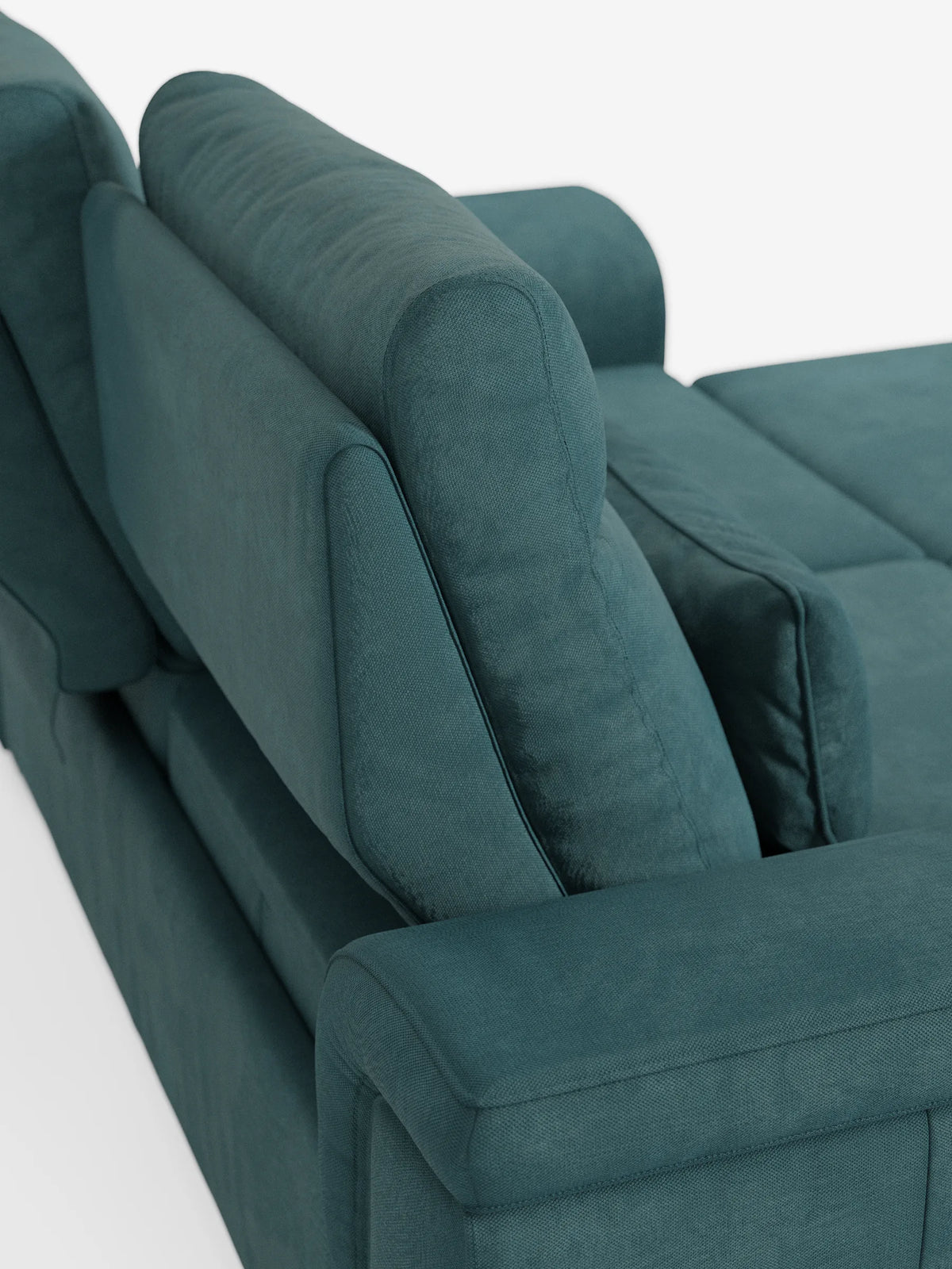 Il divano Ischia a 3 posti con pouf estraibile e schienali traslanti in tessuto misto lino smacchiabile è un divano a 3 posti color verde acqua con cuscini dello schienale verticali e un pouf rettangolare parzialmente estraibile, visto dal retro e di lato.