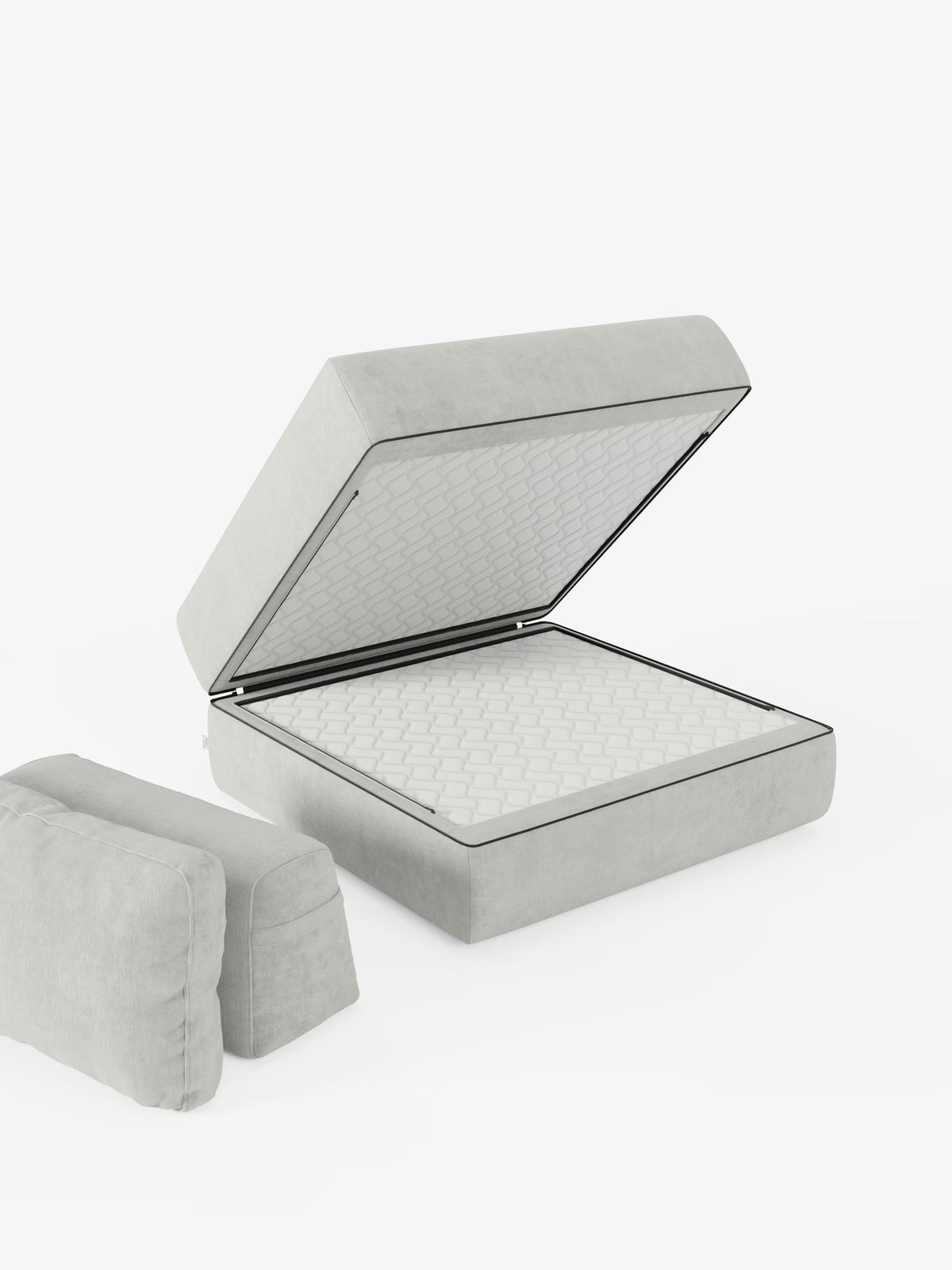 Vi presentiamo la poltrona letto Rift di Divani.Store, rivestita in tessuto T31 grigio chiaro smacchiabile. Con lo schienale mobile e un materasso in memory foam alto 24 cm, rivestito da una fodera bianca con motivo esagonale, questo letto moderno, una volta aperto, rivela un ampio vano contenitore sottostante. Progettato all’insegna dello stile e della praticità, l’allestimento comprende due cuscini grigi abbinati posizionati sul pavimento a sinistra, il tutto su uno sfondo bianco a tinta unita.
