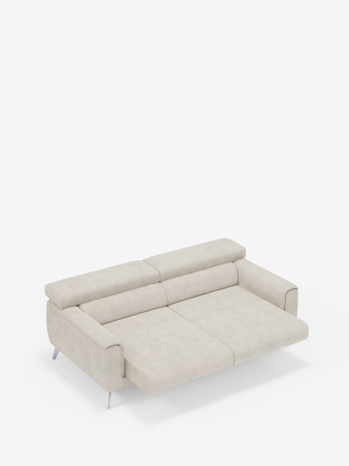 Vi presentiamo il divano Caravaggio a 2 e 3 posti con sedute allungabili e poggiatesta reclinabili, rivestito nell’elegante tessuto smacchiabile T31 di Divani.Store: un sofisticato divano in tessuto beige con gambe in metallo, qui raffigurato nella versione completamente estesa come letto. Il suo design include poggiatesta regolabili e ampi braccioli, rendendolo la scelta ideale per esaltare lo stile e la versatilità di qualsiasi soggiorno contemporaneo. Su uno sfondo bianco a tinta unita, questo divano