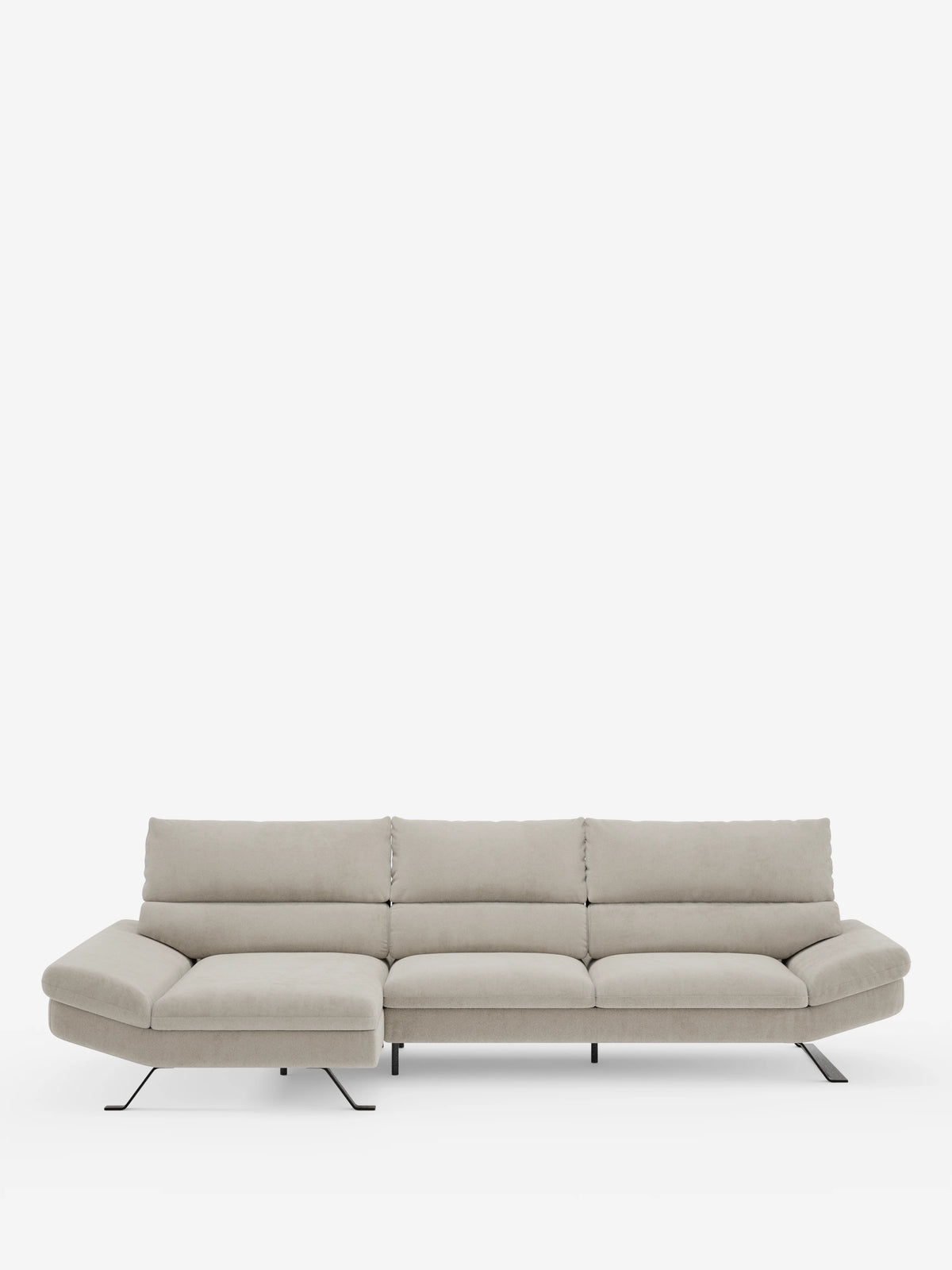 Vi presentiamo Eclipse, il divano angolare con penisola e schienali traslanti in microfibra tecnica smacchiabile T11 di Divani.Store: un divano componibile contemporaneo di colore grigio chiaro, dotato di tre schienali regolabili, una penisola orientata a sinistra, braccioli angolati e sottili gambe in metallo nero. Gli innovativi schienali traslanti garantiscono maggiore comfort e flessibilità. Qui raffigurato su uno sfondo bianco a tinta unita.