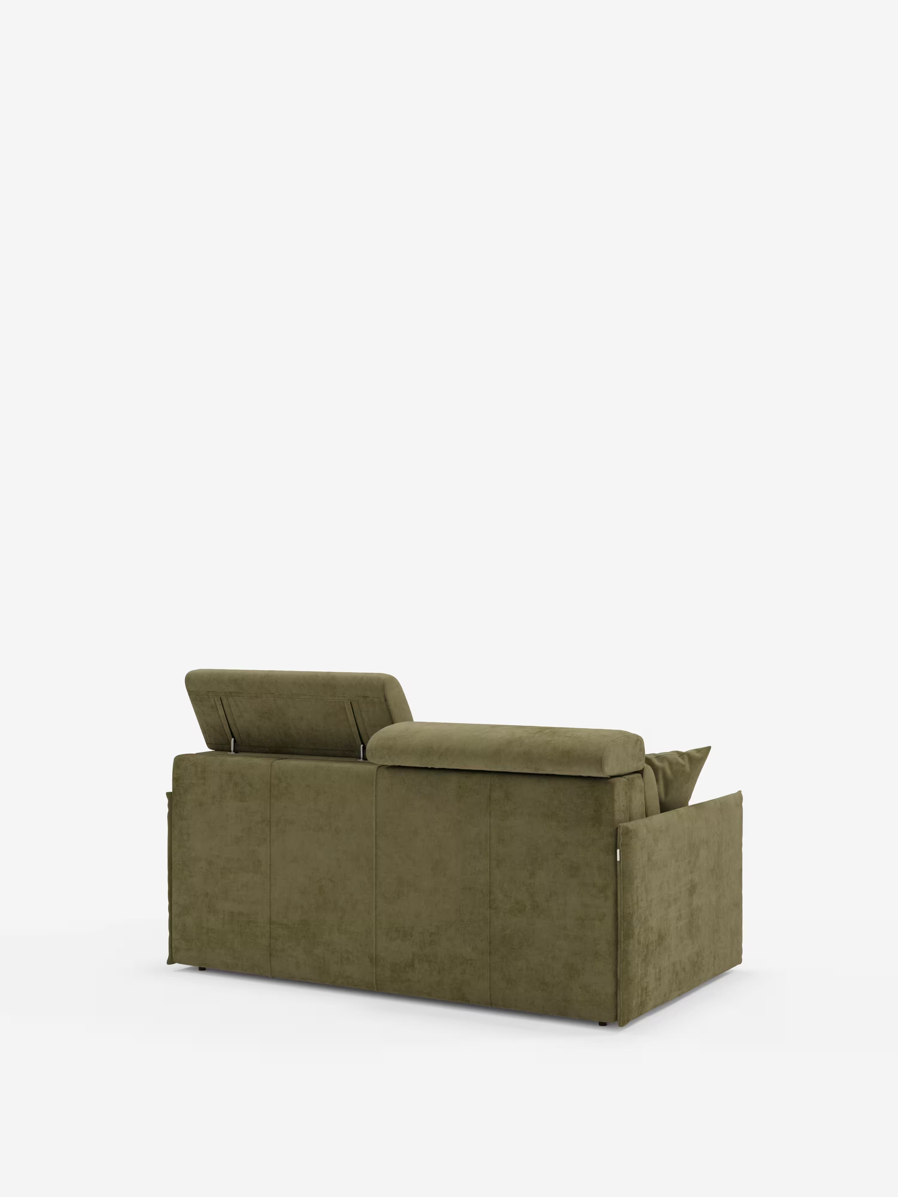 Il divano letto Miryam con poggiatesta reclinabili e comfort maxi di Divani.Store, ripreso di retro su sfondo bianco, sfoggia uno stile minimal contemporaneo in un moderno tessuto verde oliva smacchiabile T31. Un poggiatesta reclinabile è sollevato mentre l’altro è abbassato, esaltando la versatilità del design compatto. L’imbottitura appare soffice e sulla destra si distingue un unico cuscino di questo divano letto firmato Divani.Store.