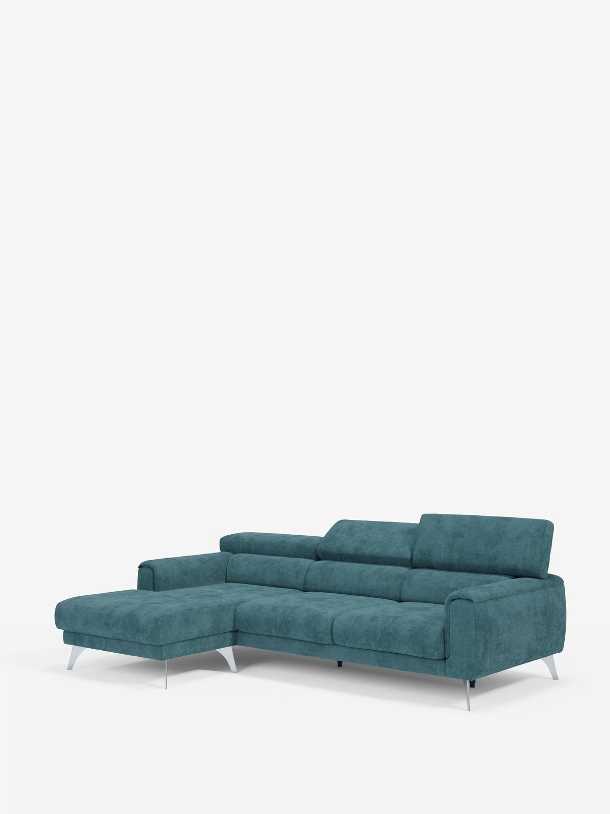 Un divano angolare Caravaggio in stile contemporaneo con penisola e sedute scorrevoli in tessuto smacchiabile T31 di Divani.Store, caratterizzato da un rivestimento moderno color verde acqua, gambe in metallo, schienali bassi e una chaise longue allungata sul lato sinistro. Il divano è raffigurato su uno sfondo bianco a tinta unita.