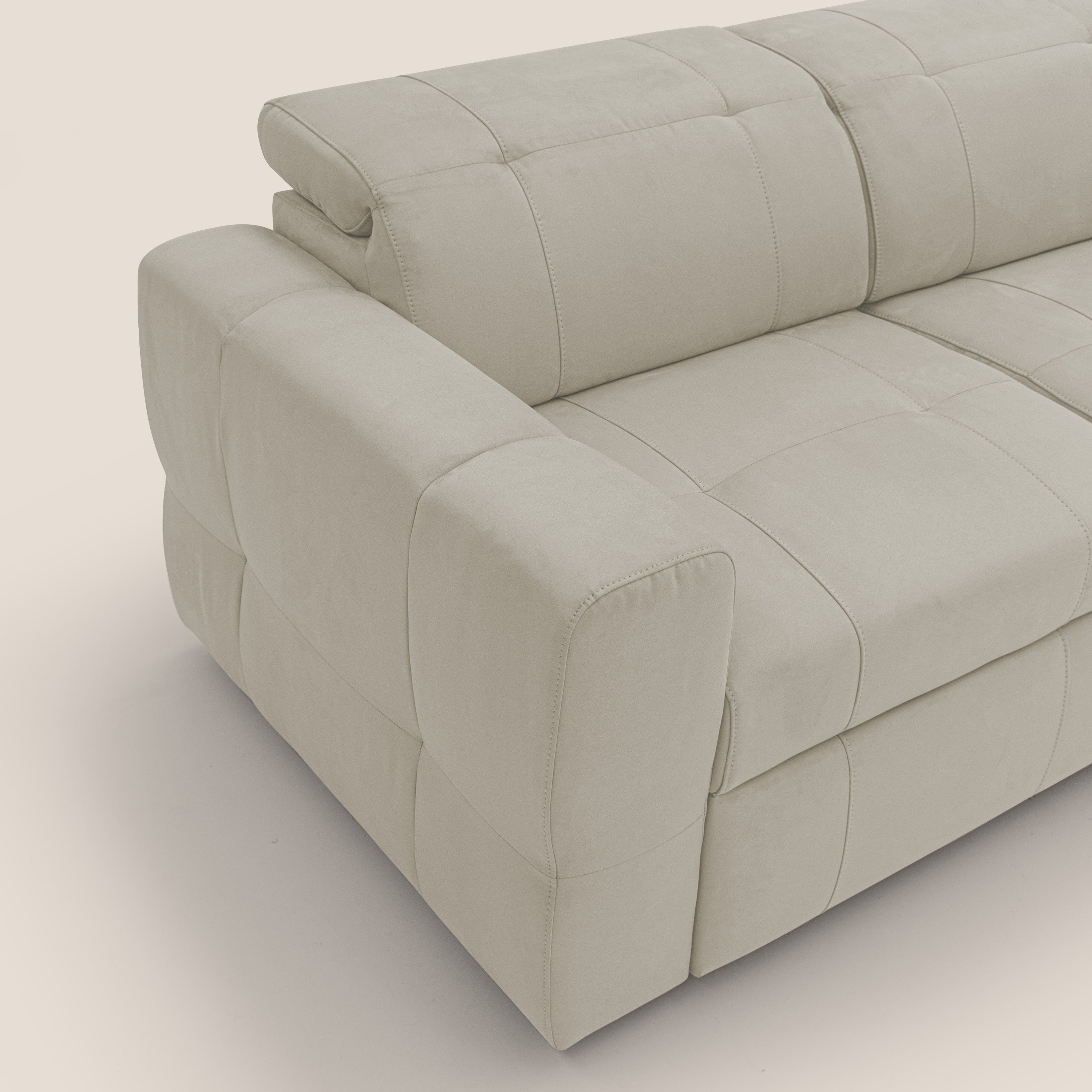 Kronos Divano angolare con pouf estraibile e penisola contenitore in microfibra impermeabile T11 panna - divani.store