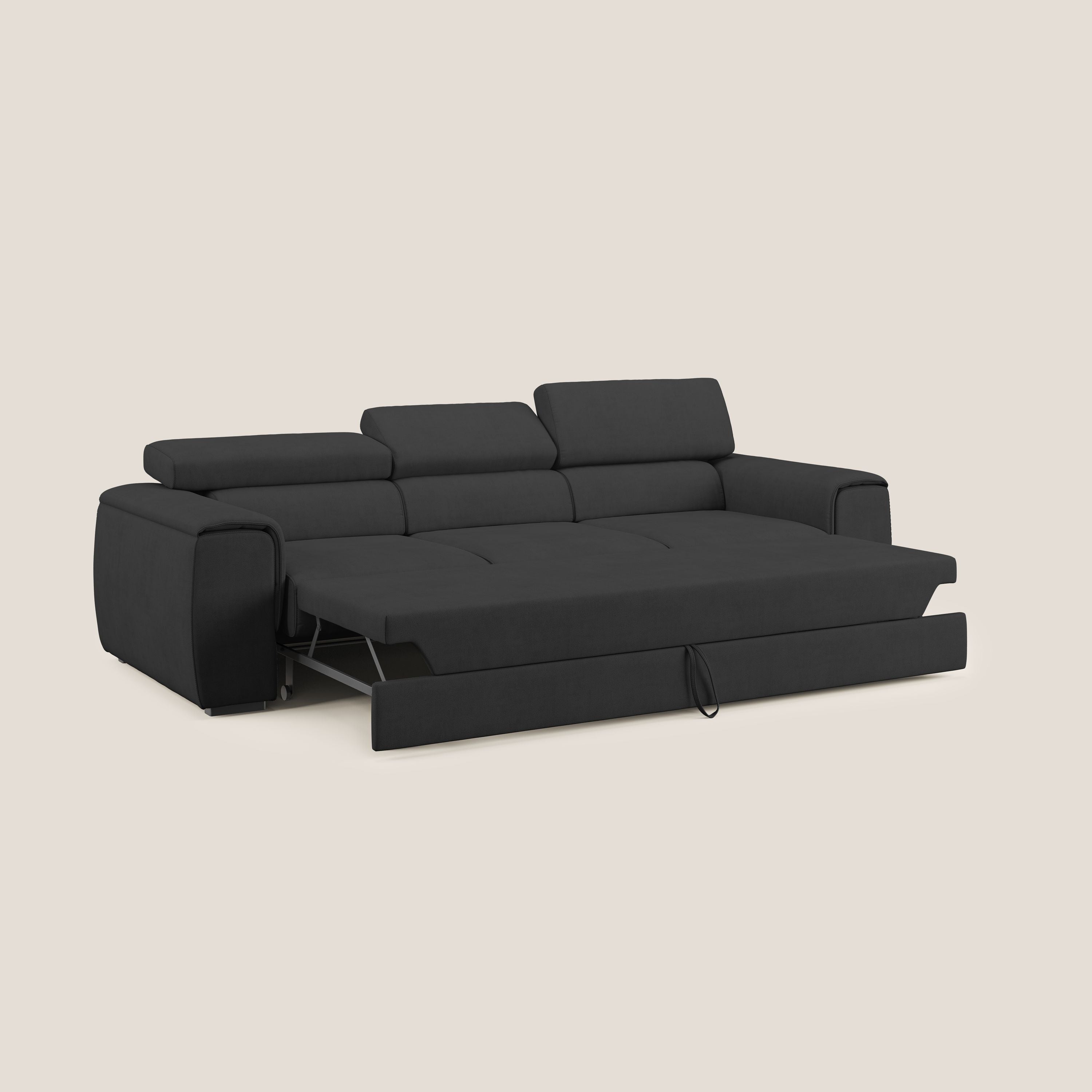Zeno Divano con pouf estraibile poggiapiedi a 3 sedute in tessuto morbido impermeabile T02 nero - divani.store