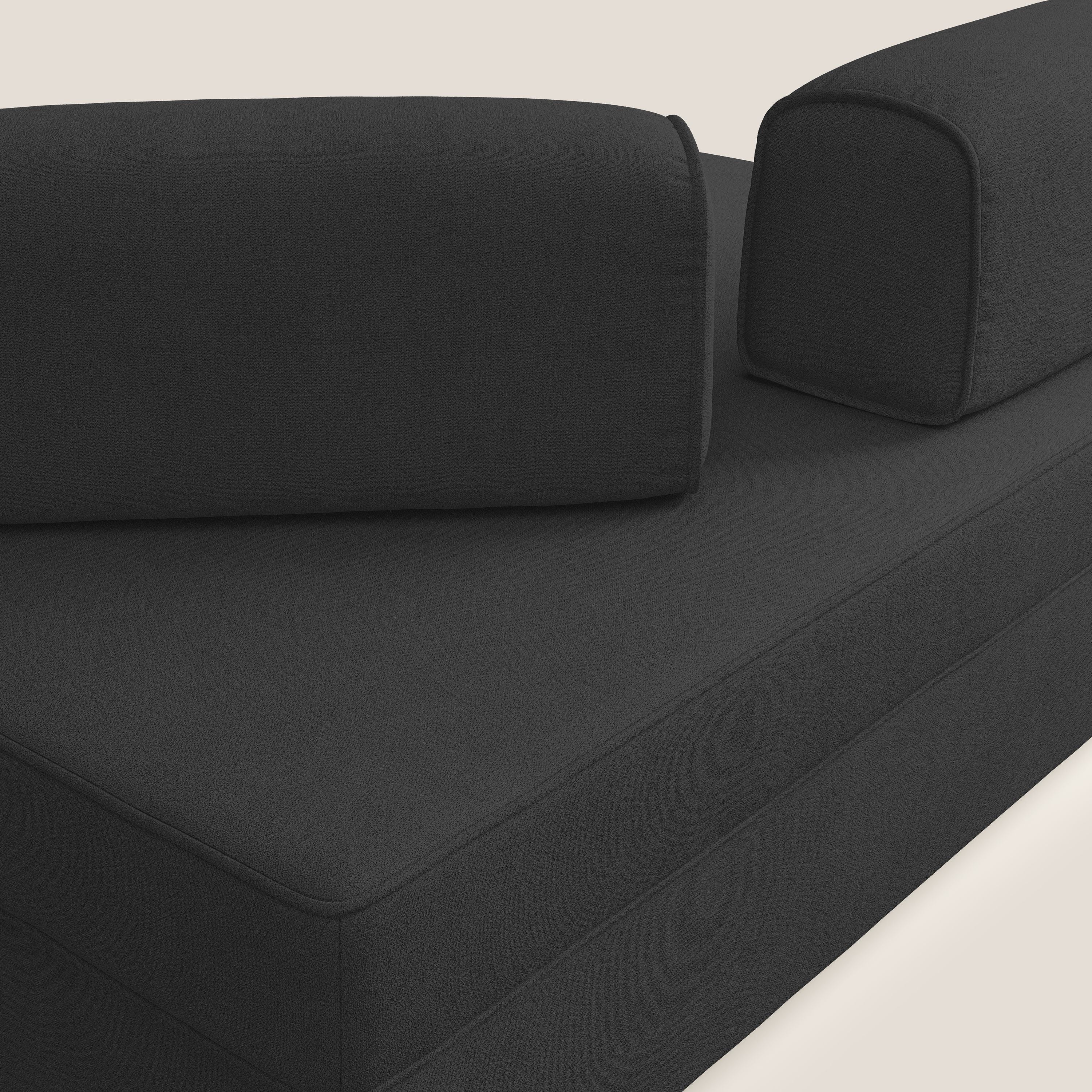 Liberty divano con pouf estraibile e schienali movibili in tessuto morbido impermeabile T02 nero - divani.store