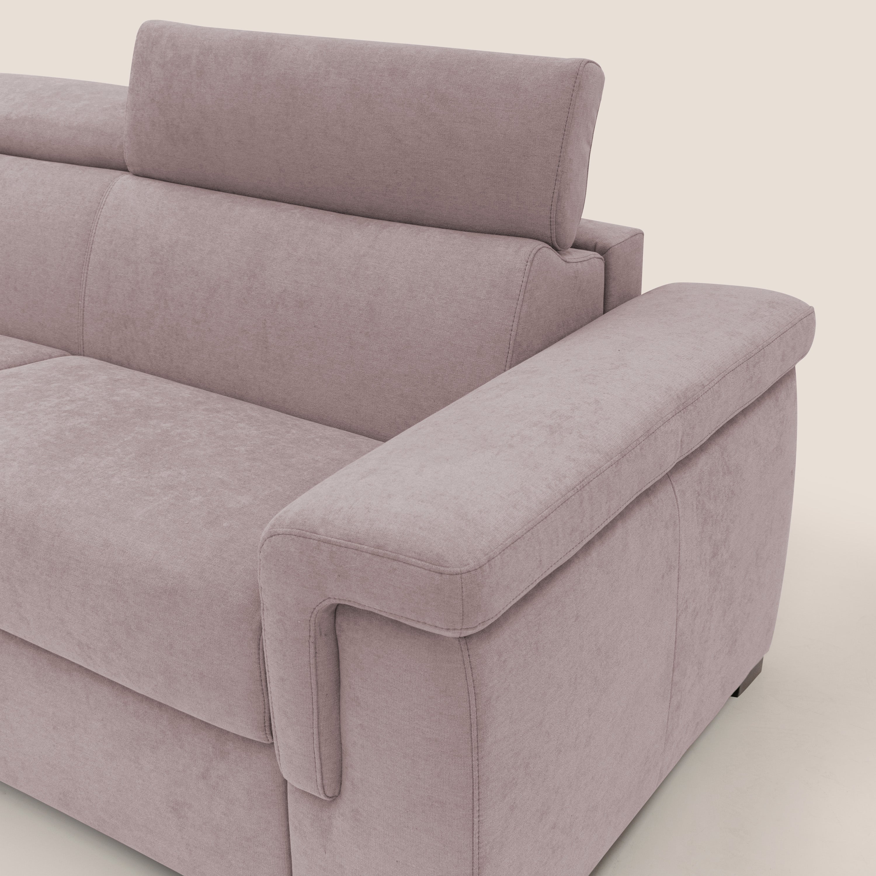 Giunone divano letto con materasso alto 18 cm e poggiatesta reclinabili in tessuto impermeabile T02 rosa - divani.store