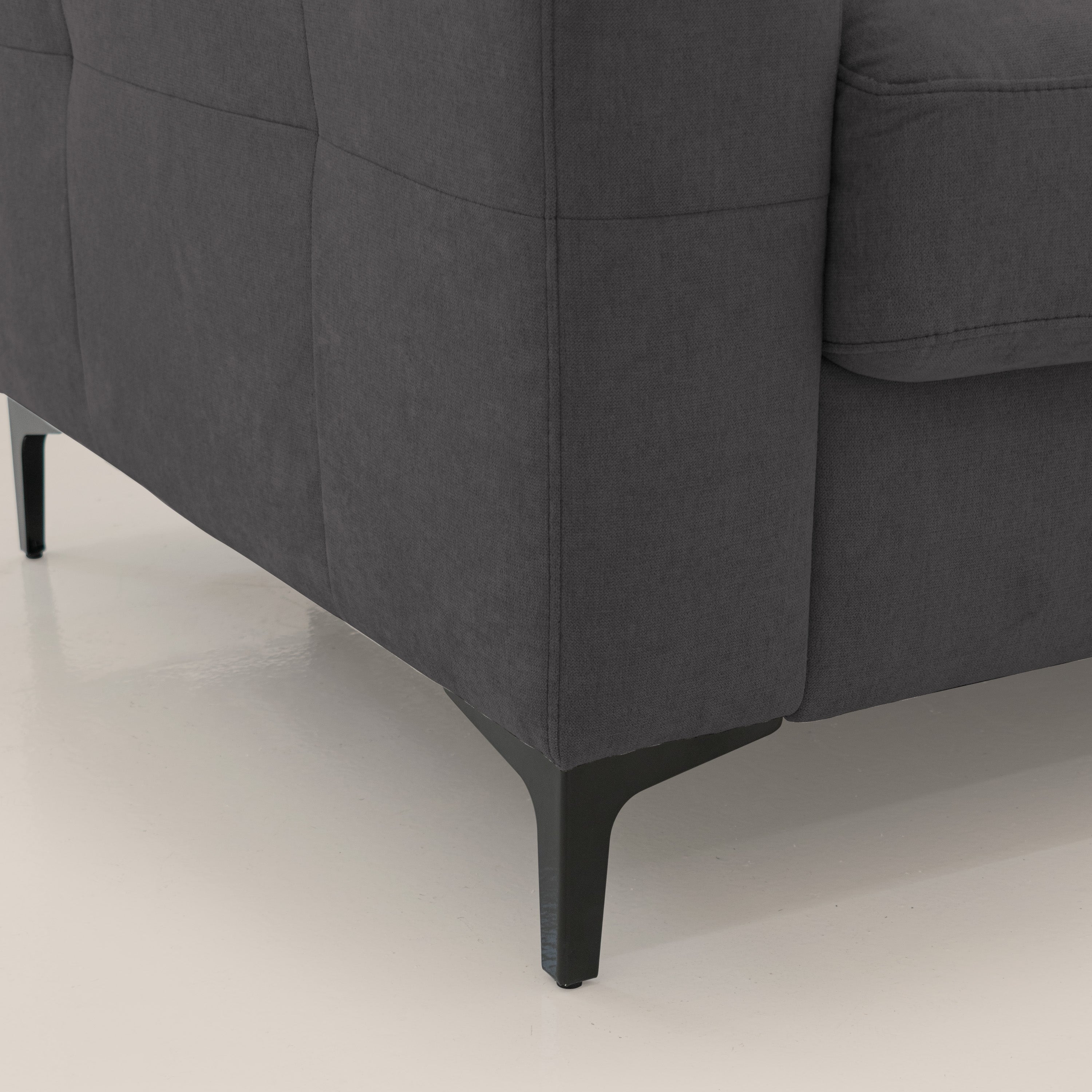 Gardenia divano letto materasso alto 18 cm con poggiatesta reclinabili e rivestimento impermeabile T02 nero - divani.store
