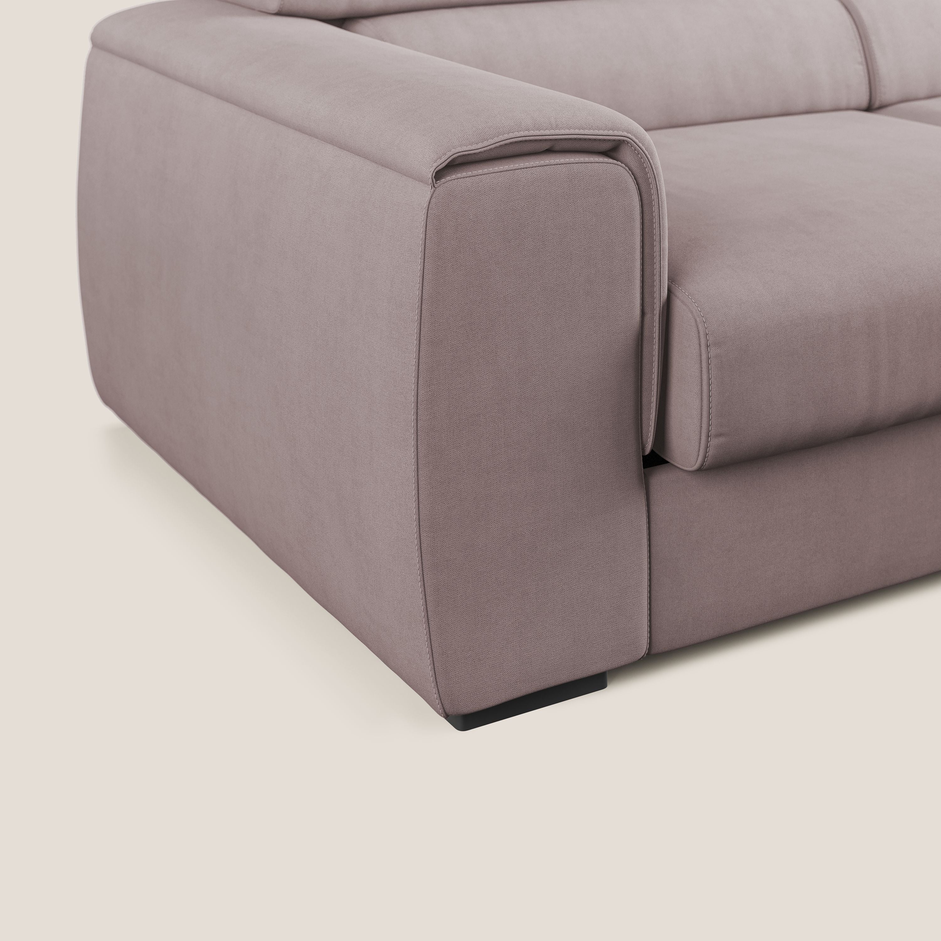 Zeno Divano con pouf estraibile poggiapiedi in tessuto morbido impermeabile T02 rosa - divani.store